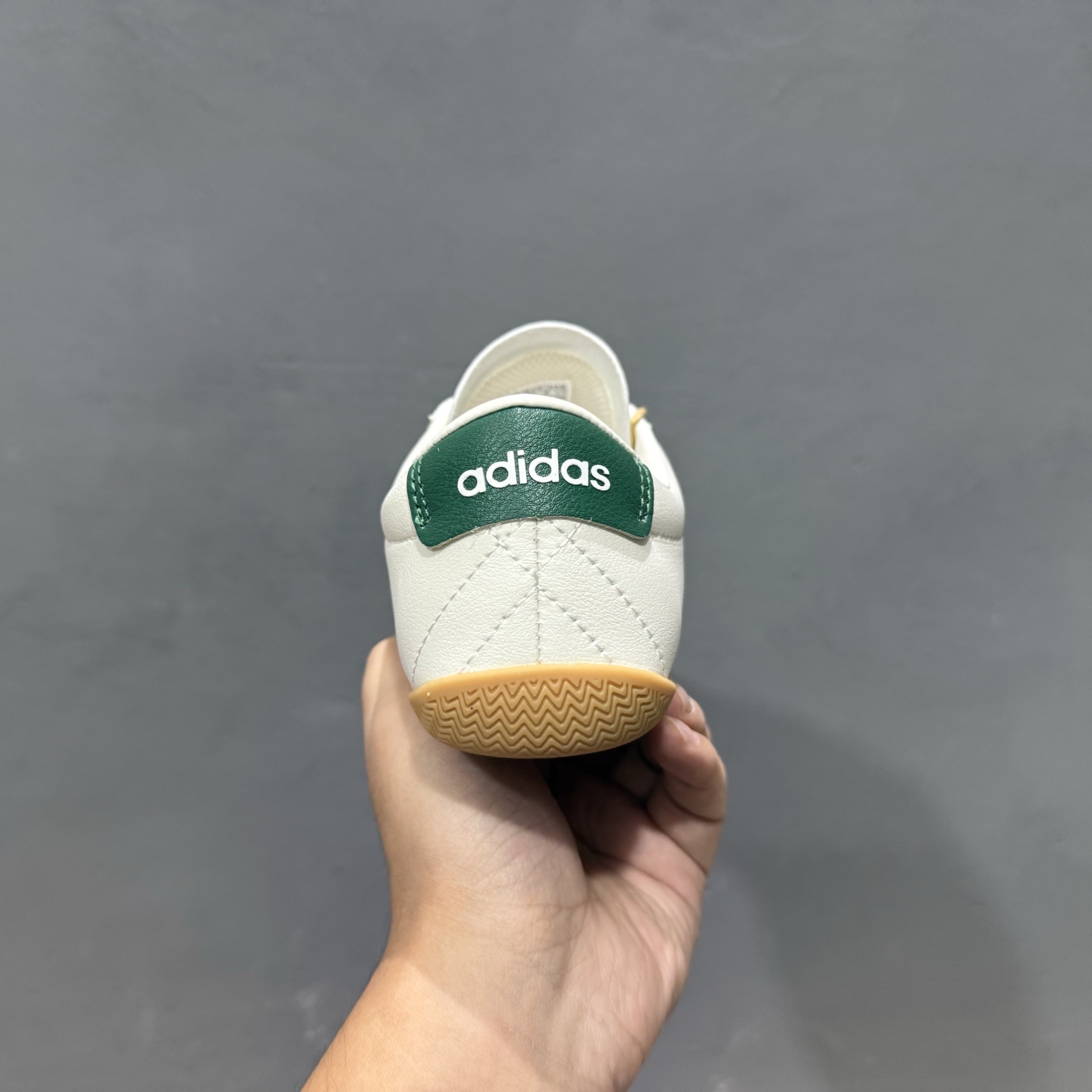 150 adidad GRAND COURT LO 网球运动休闲板鞋 JQ9690-251