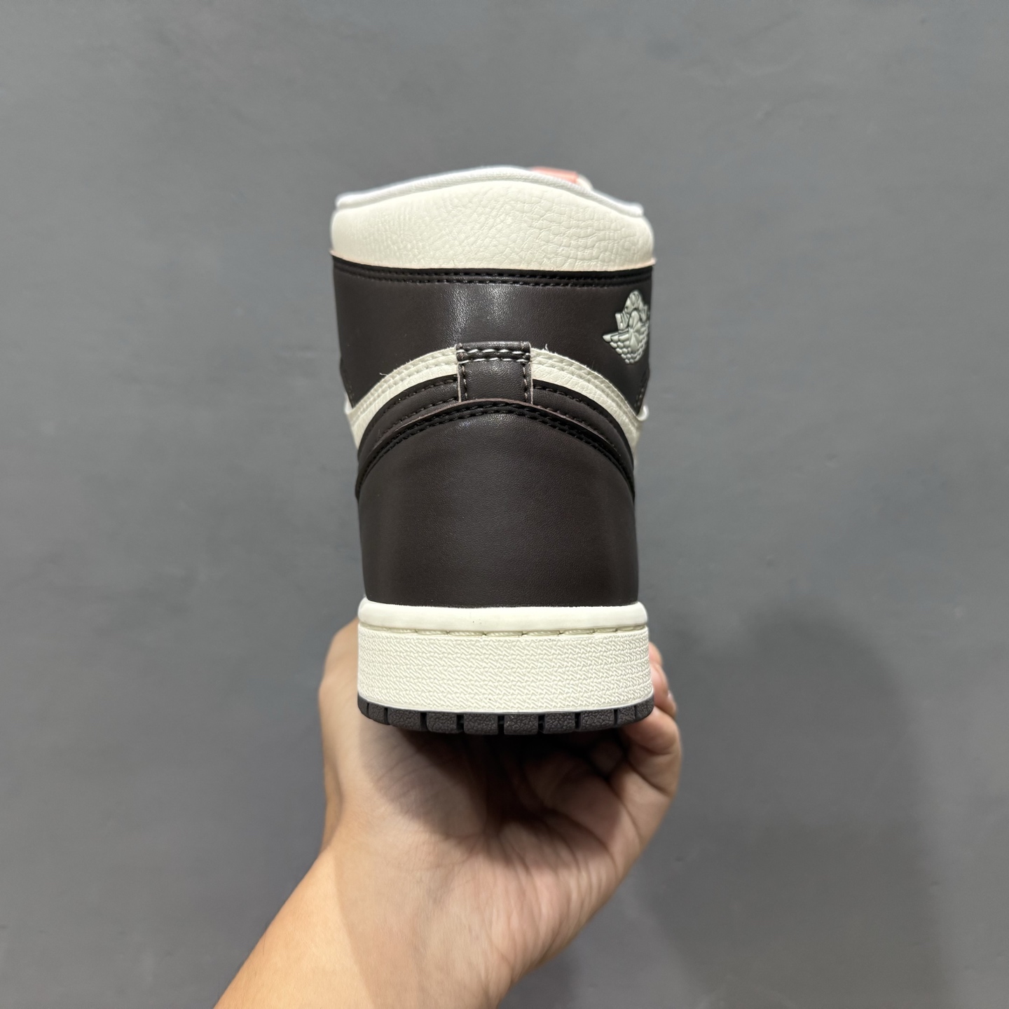 Nike AIR JORDAN 1 MID AJ1 “酒红色”低帮文化篮球鞋 FD2596-200