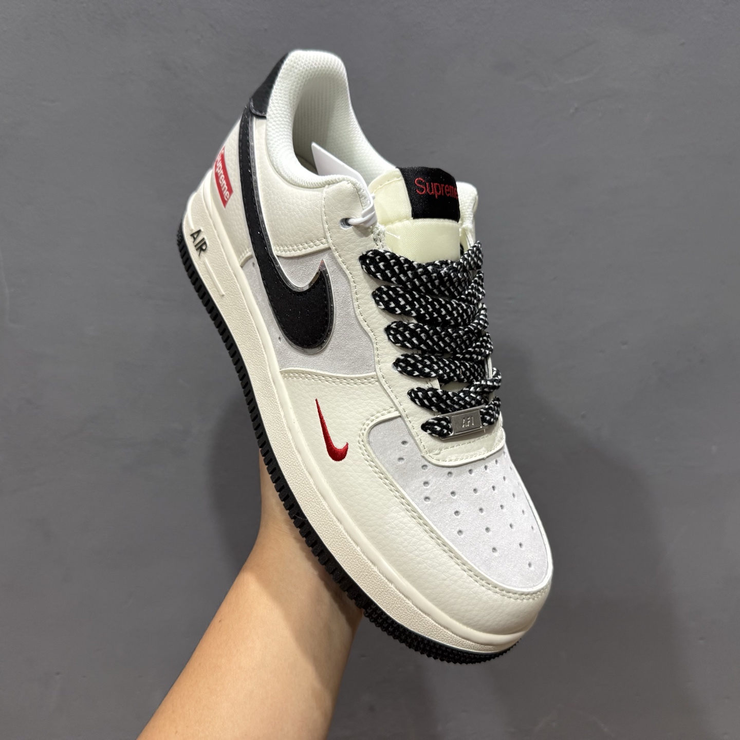 NIke Air Force 1 '07 Low “Supreme联名”空军一号 低帮 运动鞋 QY6818-520