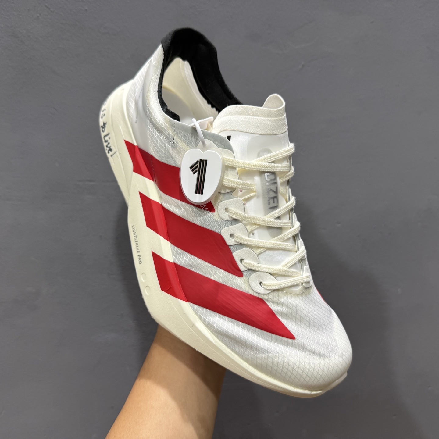 外贸版 Adidas Adizero Adios 4 M 阿迪透气轻盈低帮跑步鞋 JR6363 外贸版 Adidas Adizero Adios 4 M 阿迪透气轻盈低帮跑步鞋 JR6363