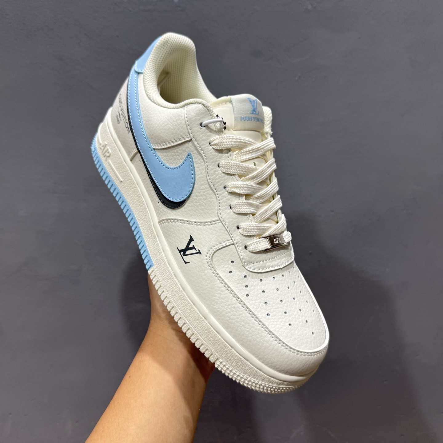 独家实拍Nike Air Force 1‘07 Low LV联名 双拼双勾 空军一号低帮休闲板鞋 CS5288-028