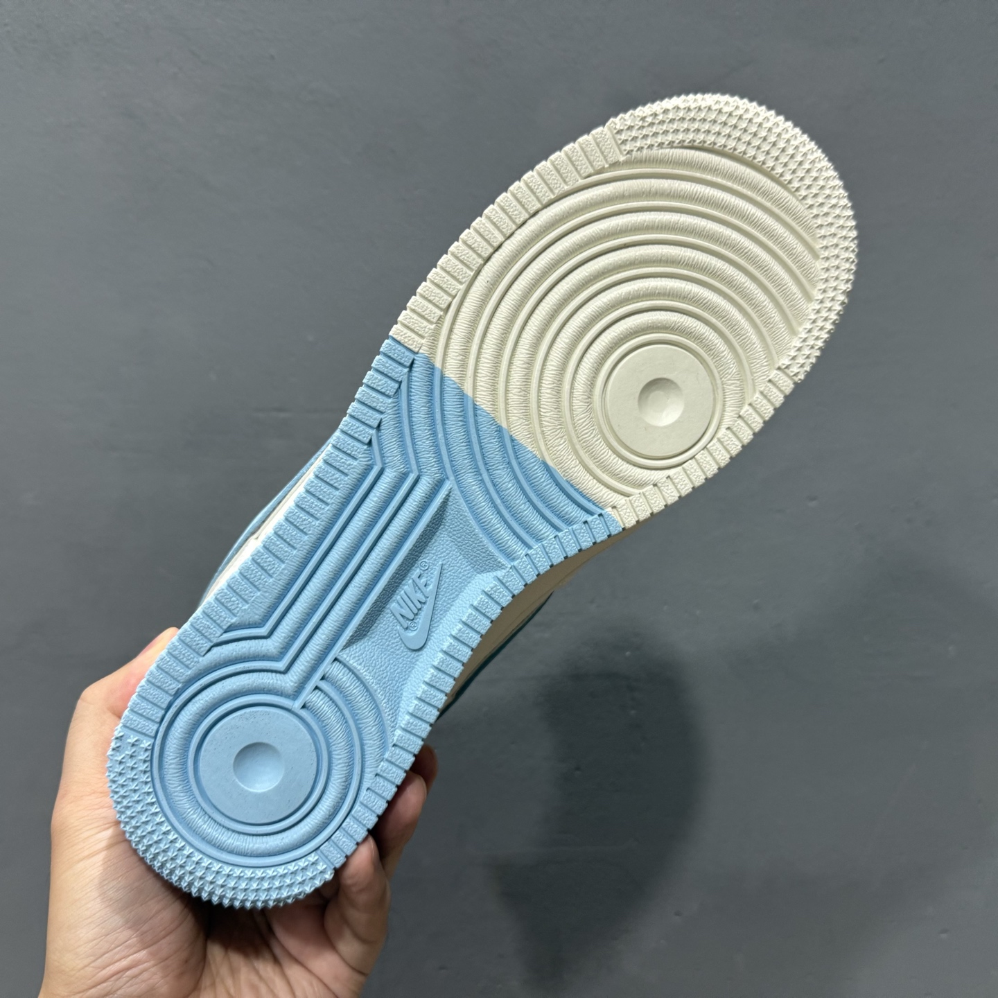 独家实拍Nike Air Force 1‘07 Low LV联名 双拼双勾 空军一号低帮休闲板鞋 CS5288-028