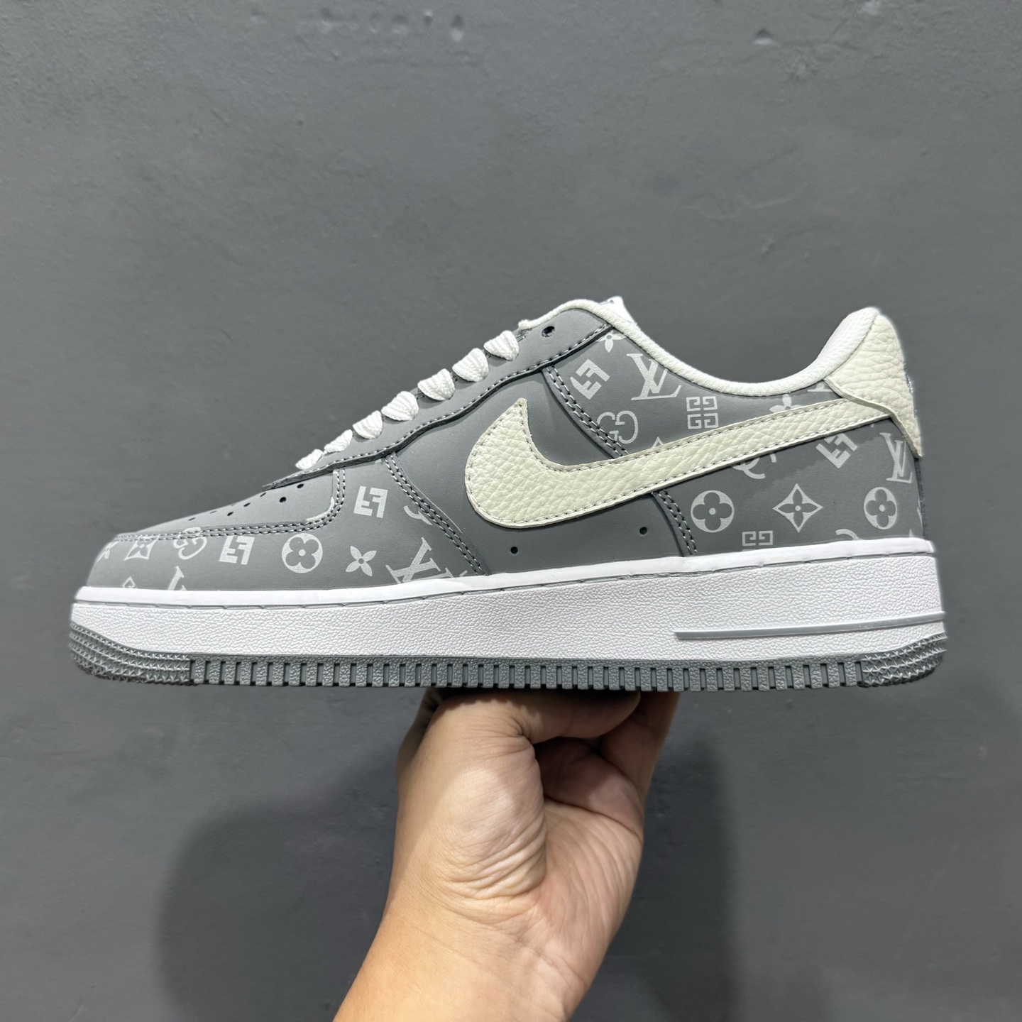 NIke Air Force 1 '07 Low LV联名--灰白印花 空军一号低帮 运动鞋 休闲鞋 NH0601-575