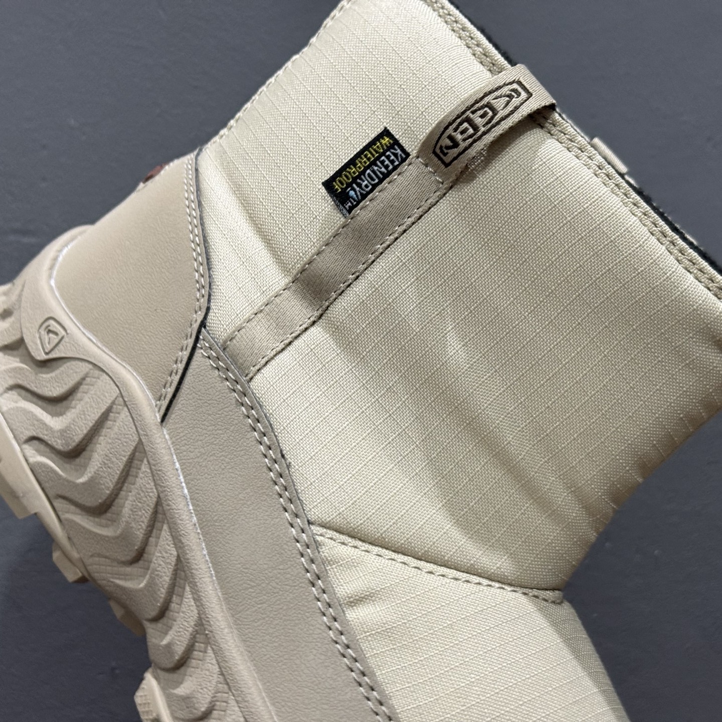 220 Keen Hood Nxis Pull On wp 科恩冬季中帮户外加绒款雪地鞋 KNSO3F414BK