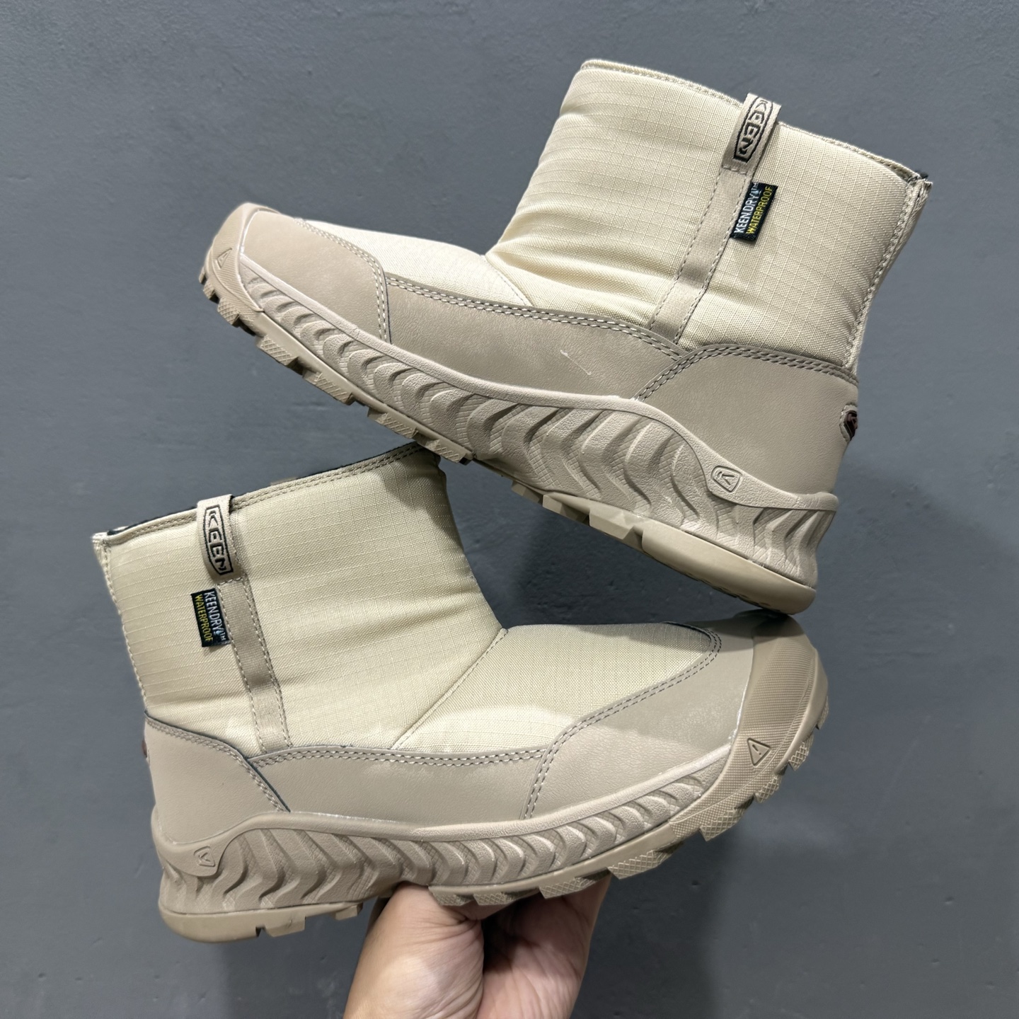 220 Keen Hood Nxis Pull On wp 科恩冬季中帮户外加绒款雪地鞋 KNSO3F414BK