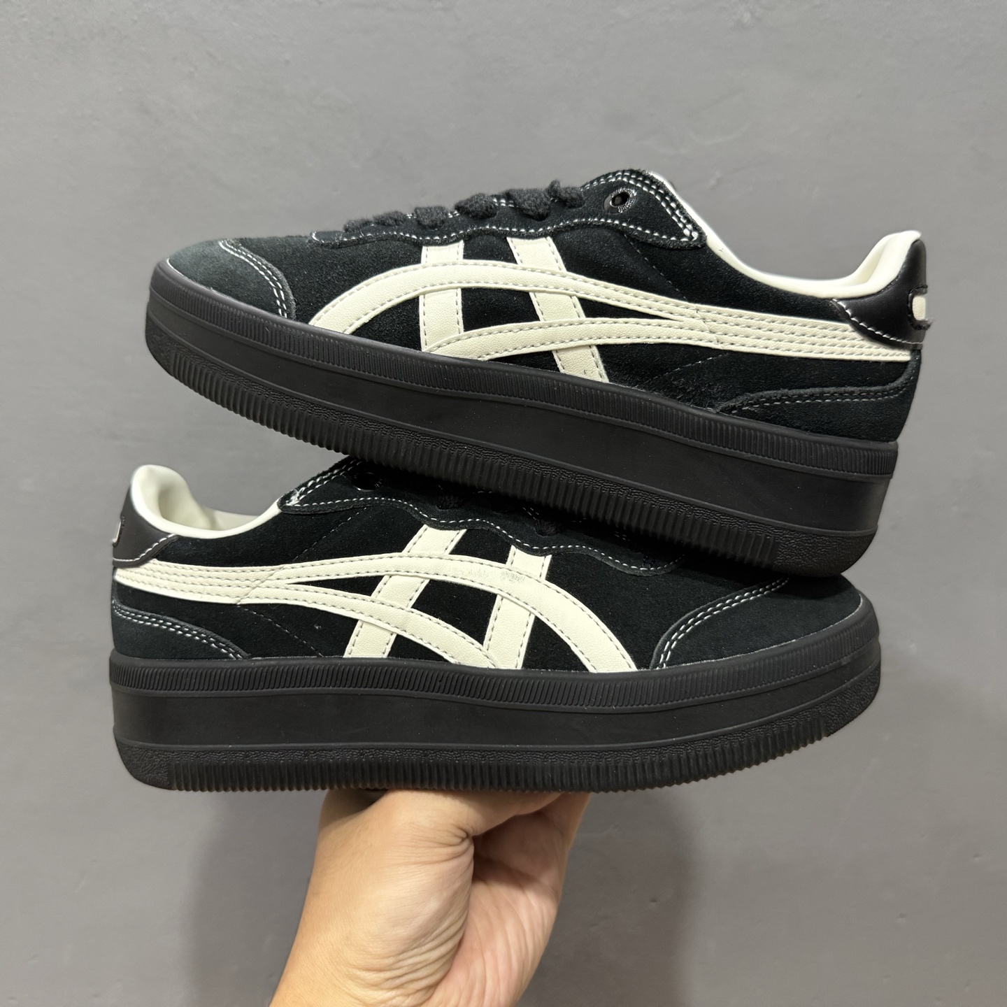 180 Onitsuka Tiger鬼冢虎 Sclaw 经典舒适 生活休闲鞋 1183C489-300