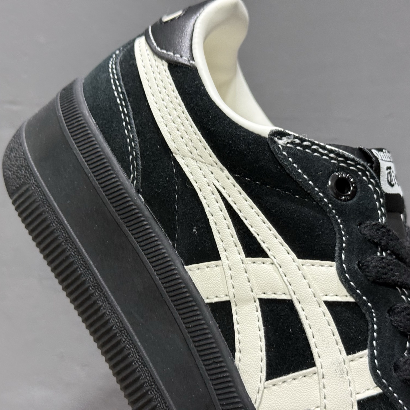 180 Onitsuka Tiger鬼冢虎 Sclaw 经典舒适 生活休闲鞋 1183C489-300