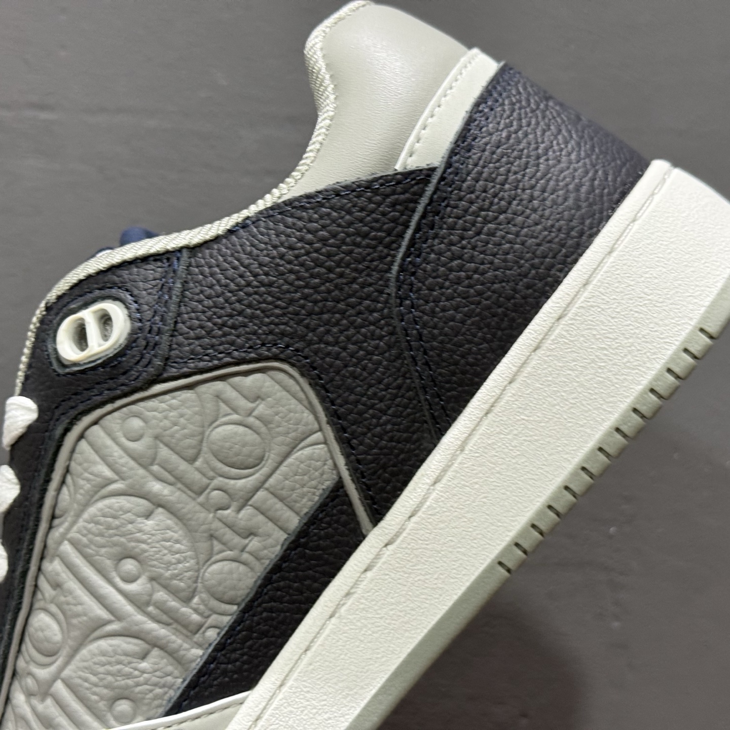 380 新配色出货 Dior迪奥B27系列市面顶级版本出货