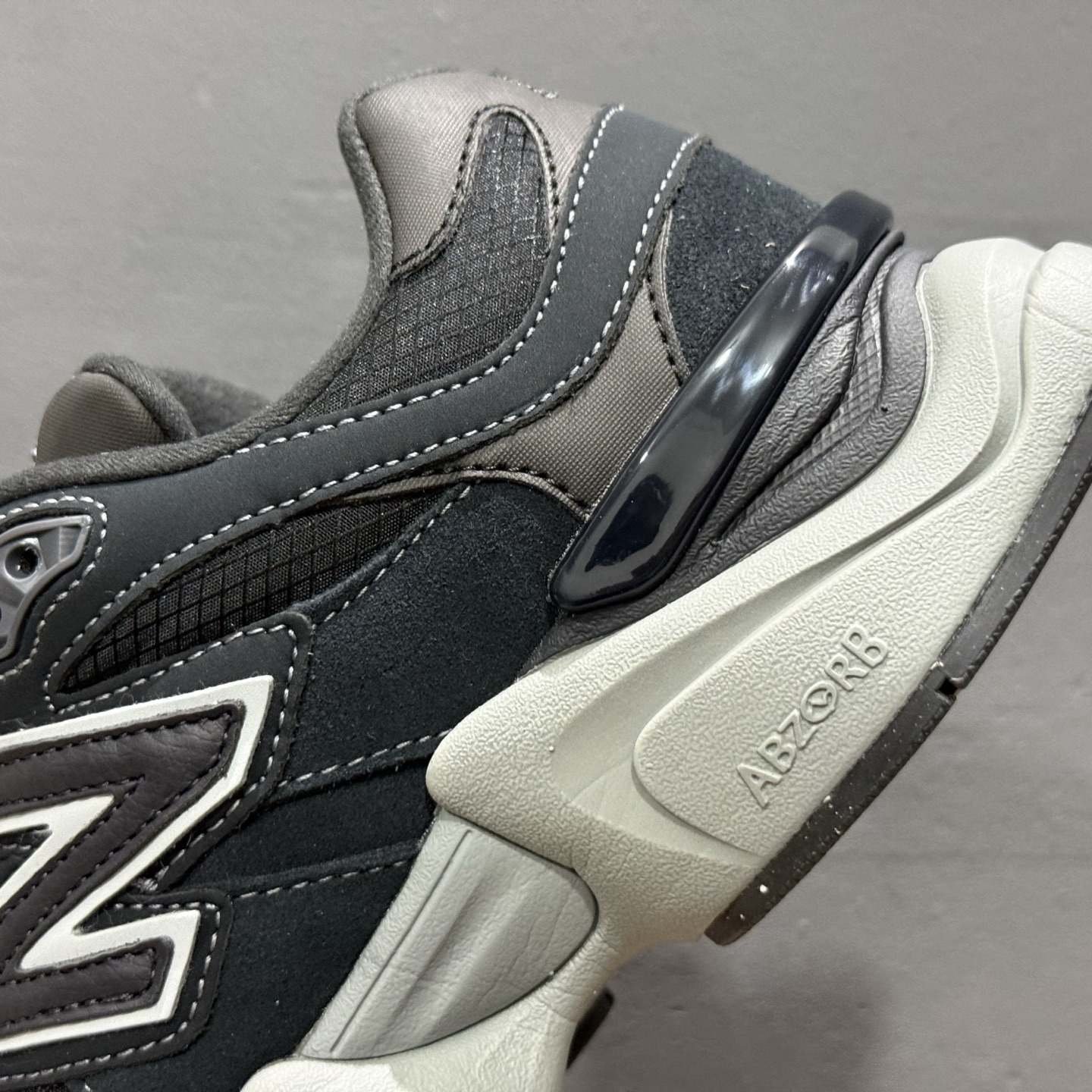 240 大厂出品 New Balance NB 9060 灰色 U9060ORA