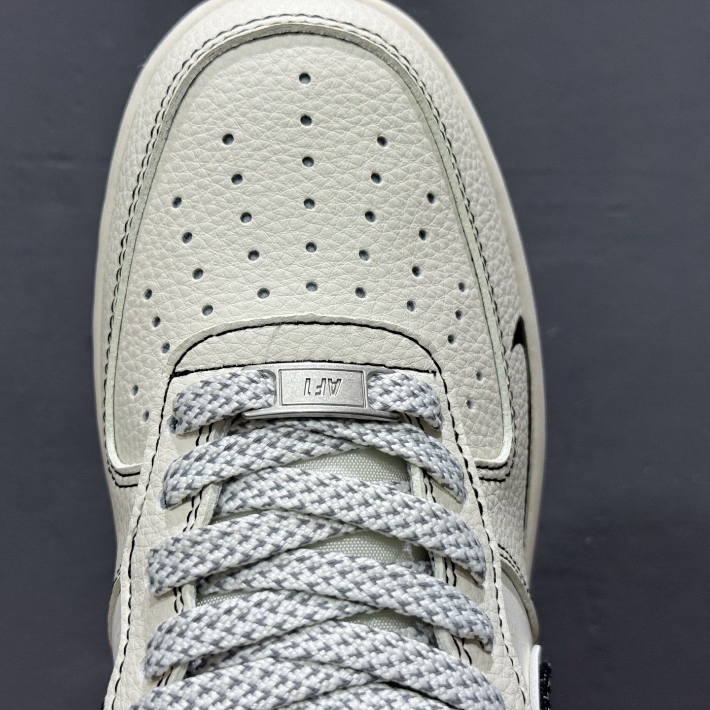 NIke Air Force 1 '07 Low “LV联名——黑线黑牛仔”空军一号 低帮 运动鞋 休闲鞋 YX5066-347