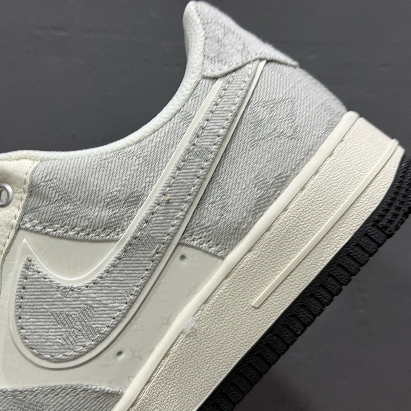 NIke Air Force 1 '07 Low “LV联名——黑线黑牛仔”空军一号 低帮 运动鞋 休闲鞋 YX5066-343