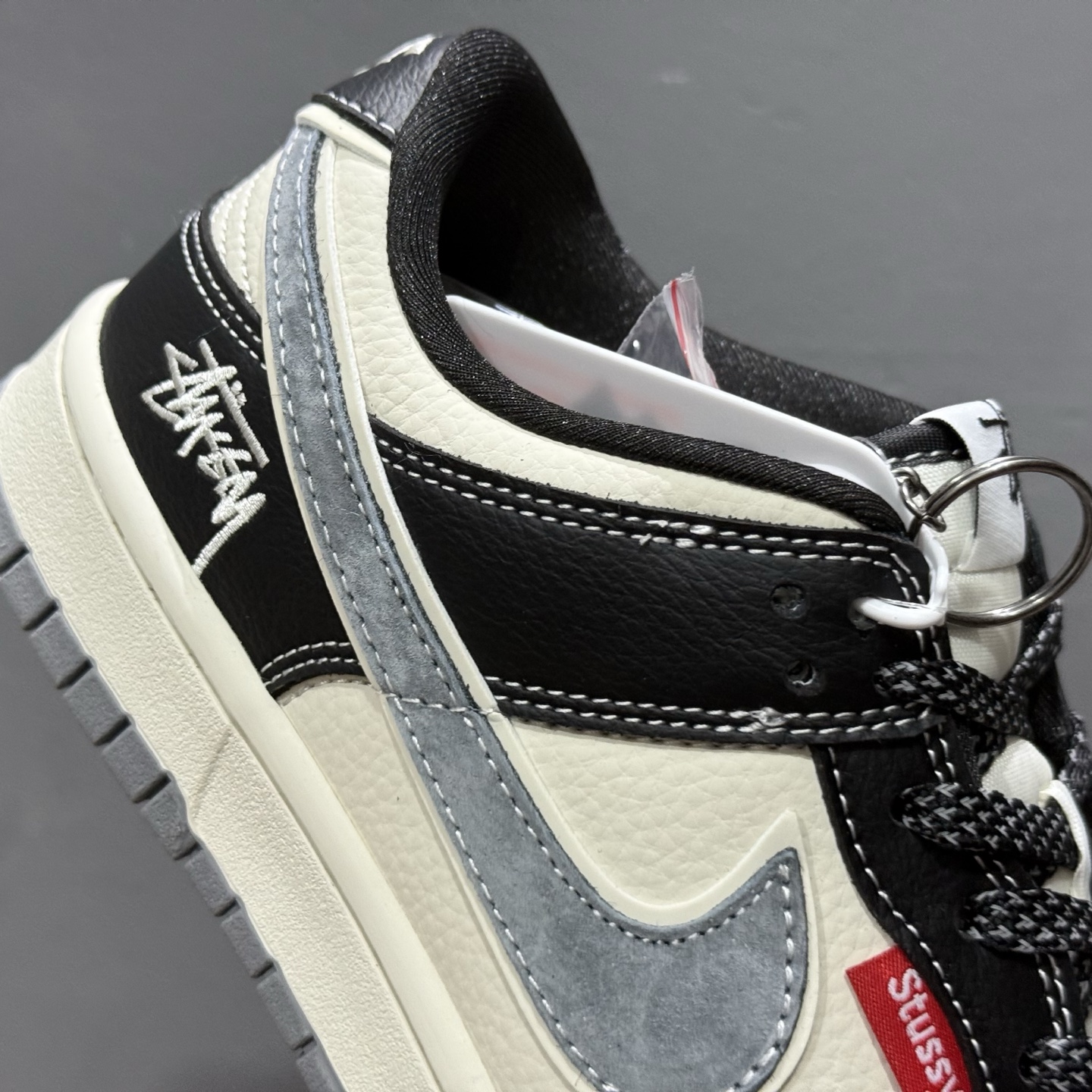 Stussy x Nike Dunk Low 黑白熊猫 DN3168-003