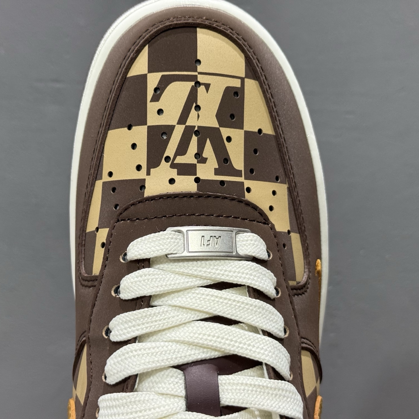 Louis Vuitton x NIke Air Force 1 咖棕焦糖 NH0601-576