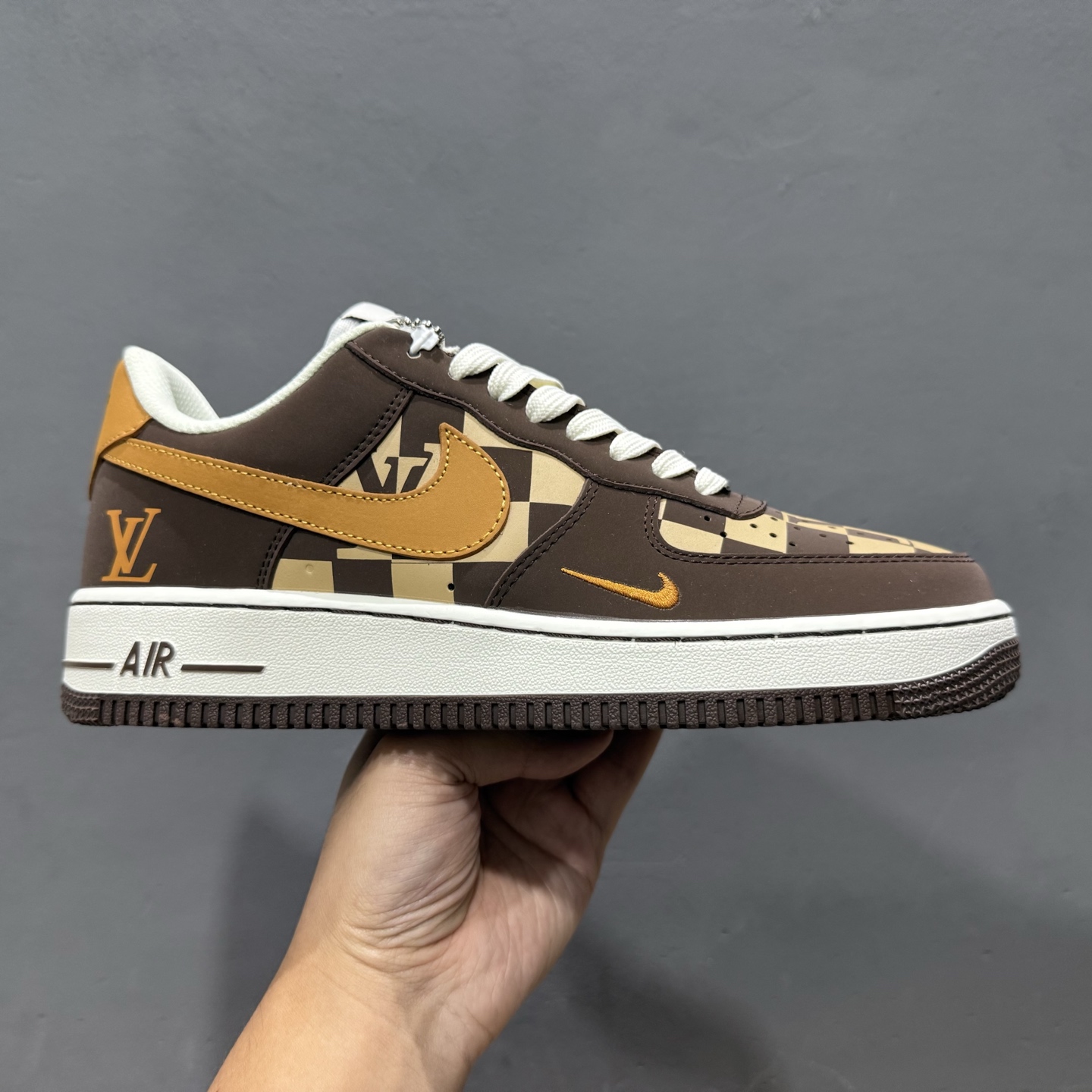 Louis Vuitton x NIke Air Force 1 咖棕焦糖 NH0601-576