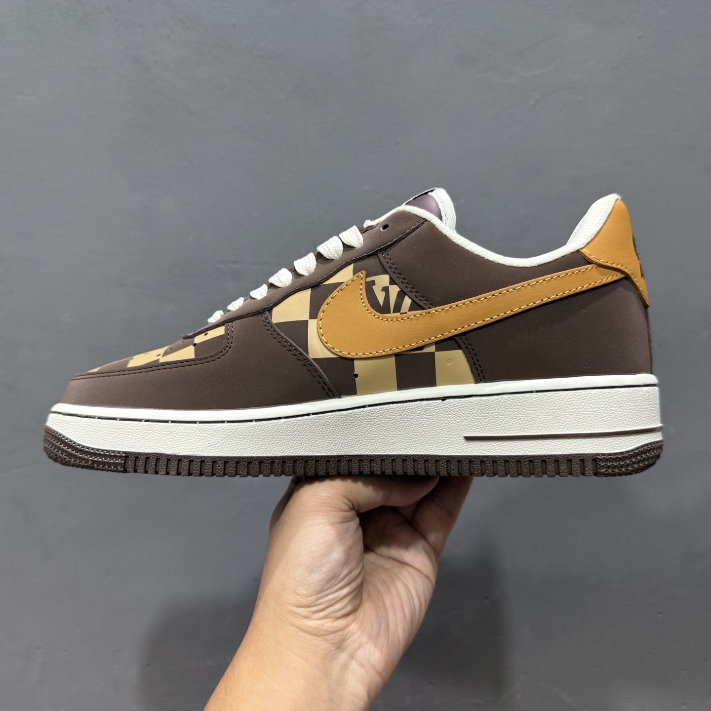 Louis Vuitton x NIke Air Force 1 咖棕焦糖 NH0601-576