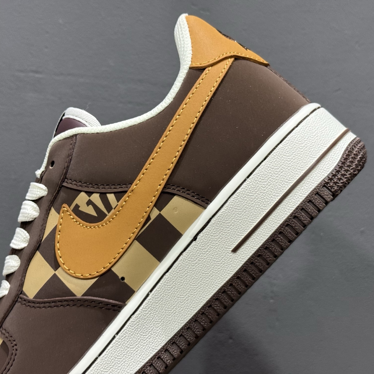 Louis Vuitton x NIke Air Force 1 咖棕焦糖 NH0601-576