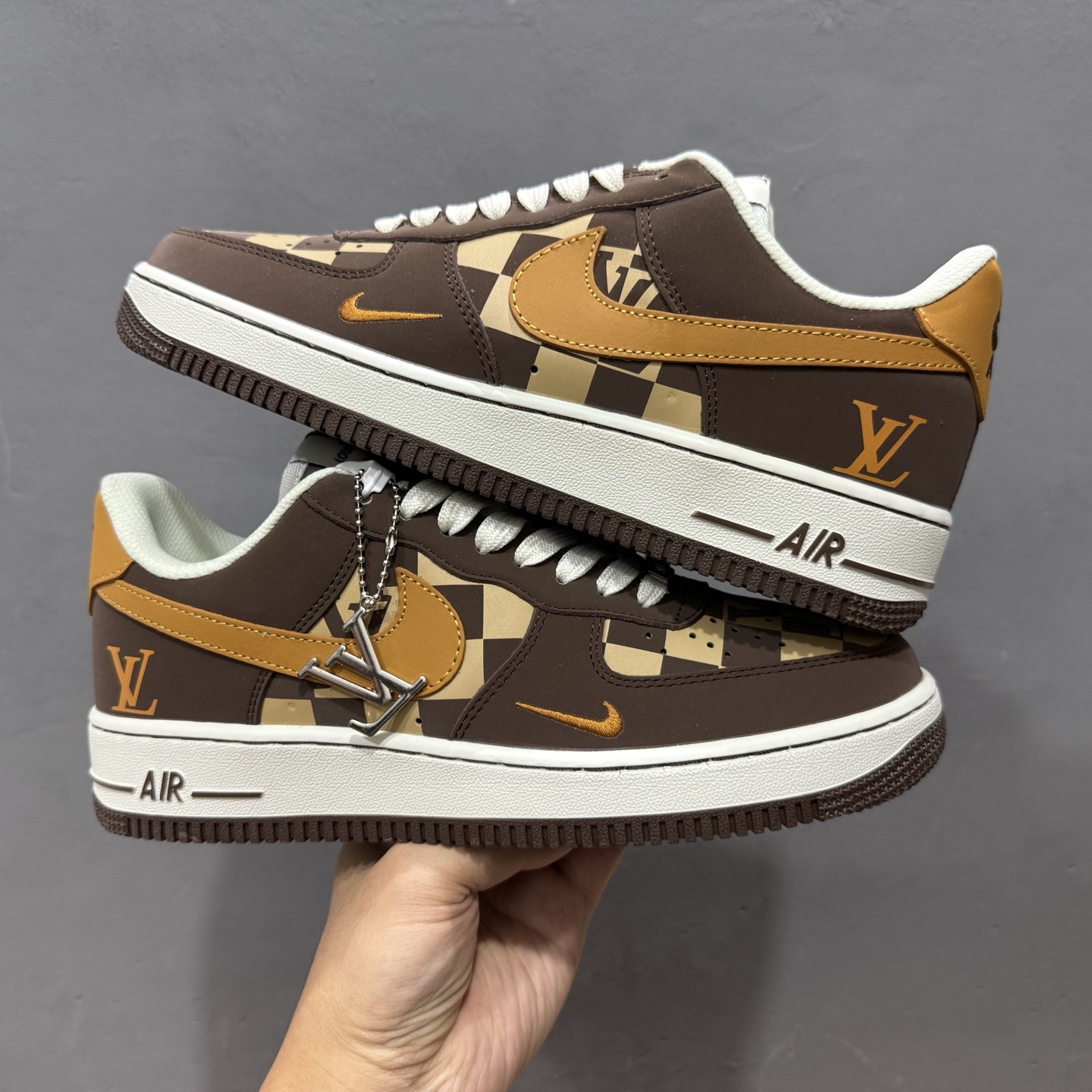 Louis Vuitton x NIke Air Force 1 咖棕焦糖 NH0601-576
