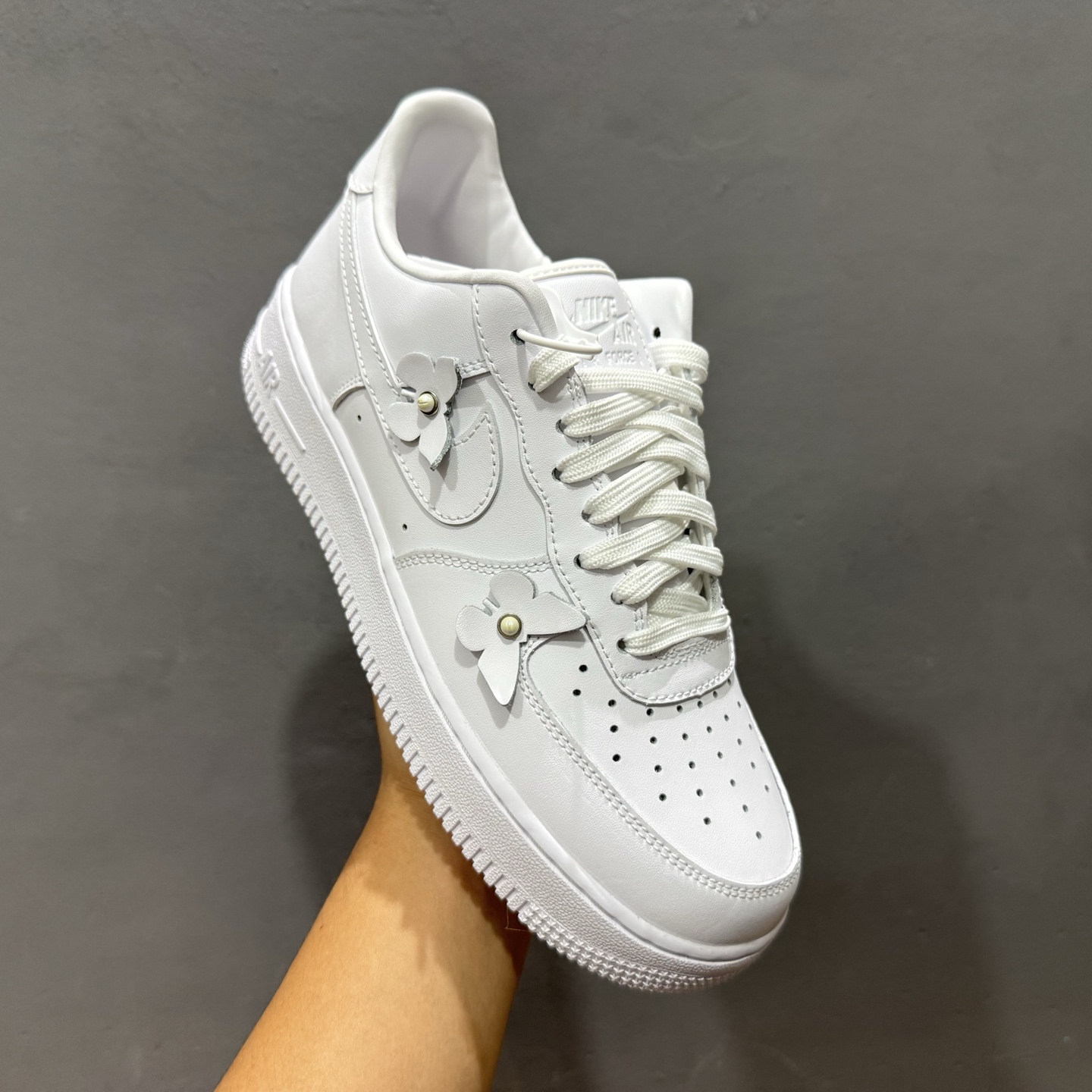 Nike Air Force 1'07 Low 蝴蝶坠花 空军一号低帮休闲板鞋 IH4480-100