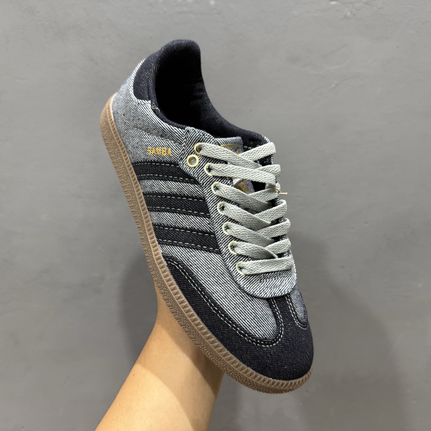 Adidas三叶草SAMBA W 休闲板鞋 KJ8859 Adidas三叶草SAMBA W 休闲板鞋 KJ8859