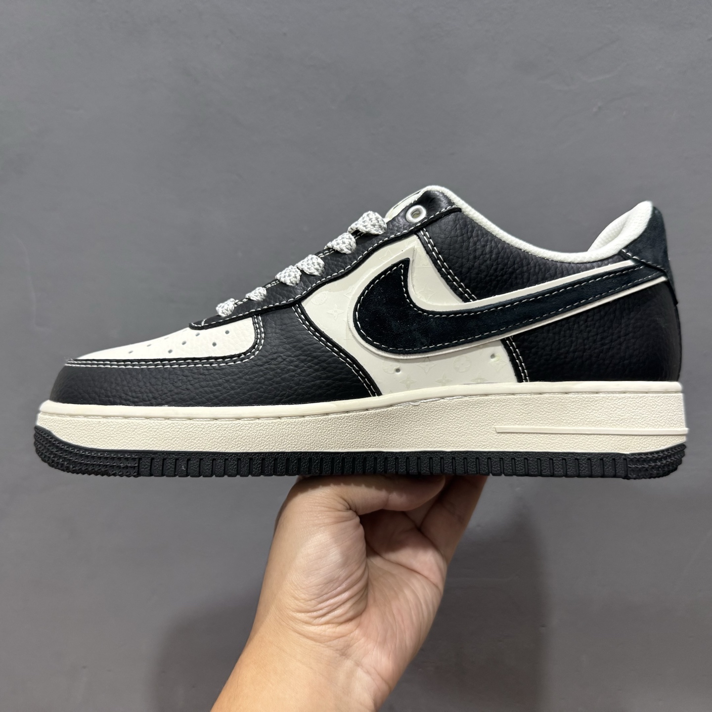 NIke Air Force 1 '07 Low “LV联名——荔纹黑”空军一号 低帮 运动鞋 休闲鞋 YX5066-349