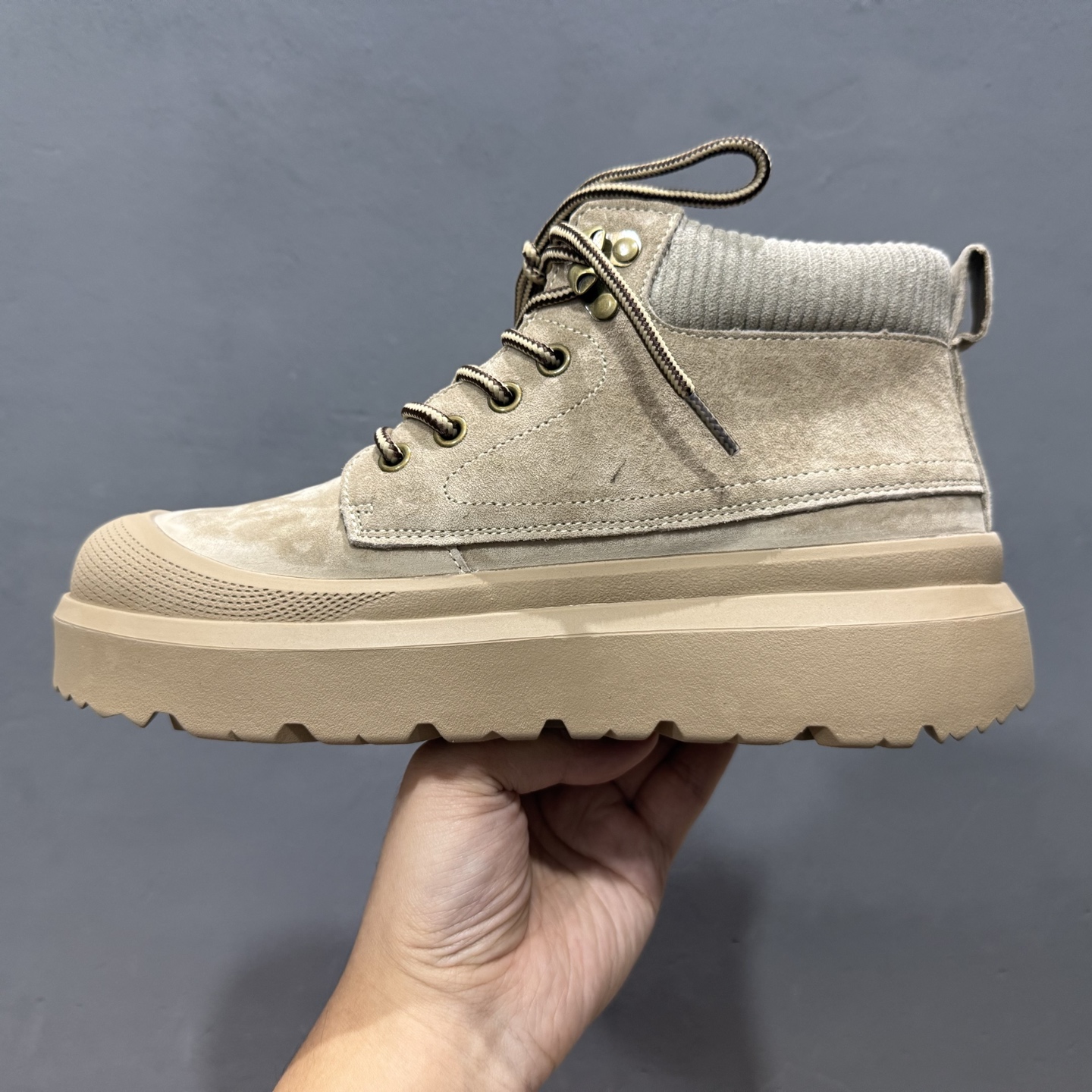 280 美国轻奢品牌 UGG Tasman Weather Hybrid 塔斯曼混合系列户外中帮休闲马丁靴雪地靴UGG秋冬新品