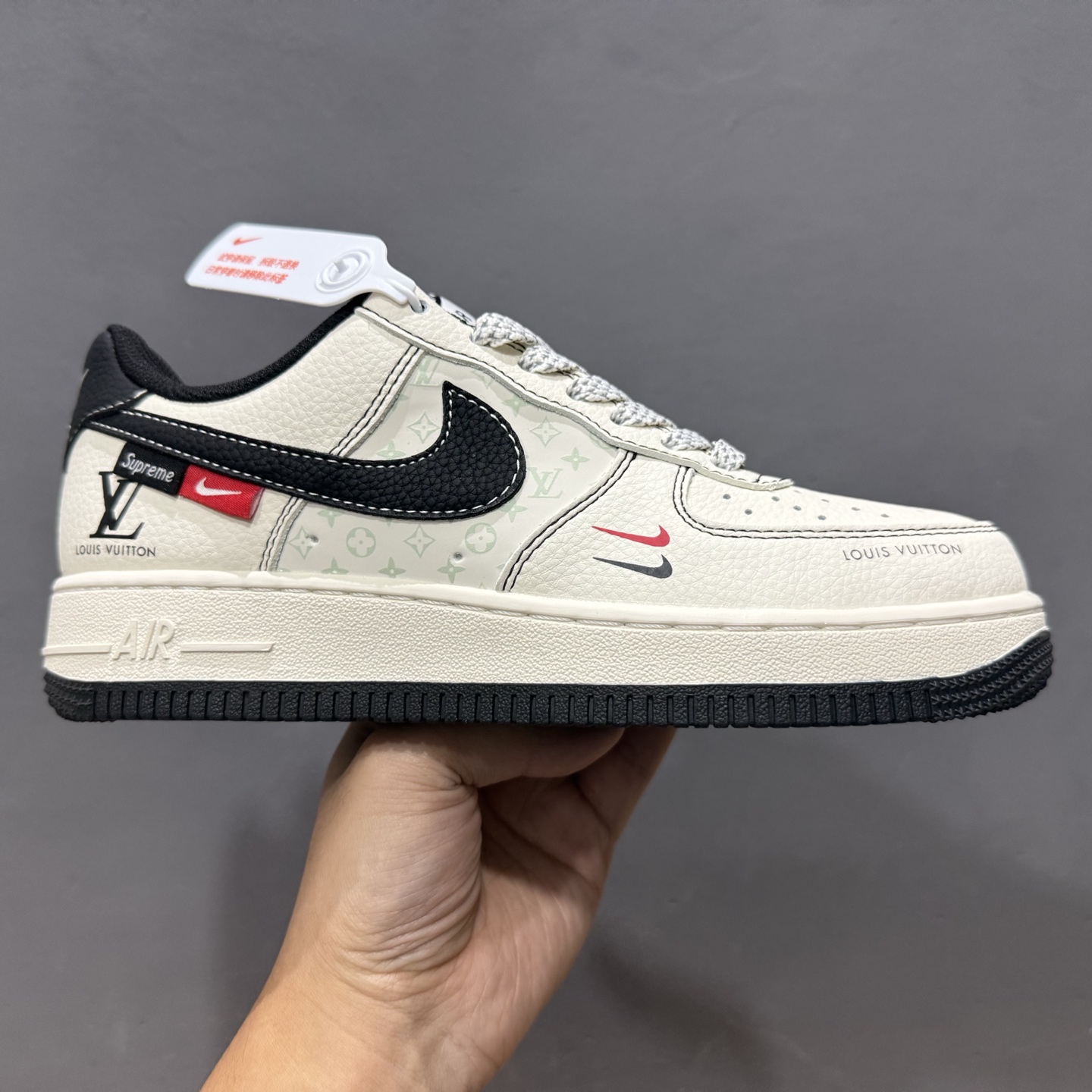 Nike Air Force 1 ’07 Low “LV联名——印花米黑红”空军一号 高端定制 低帮 运动鞋 MZ9588-812