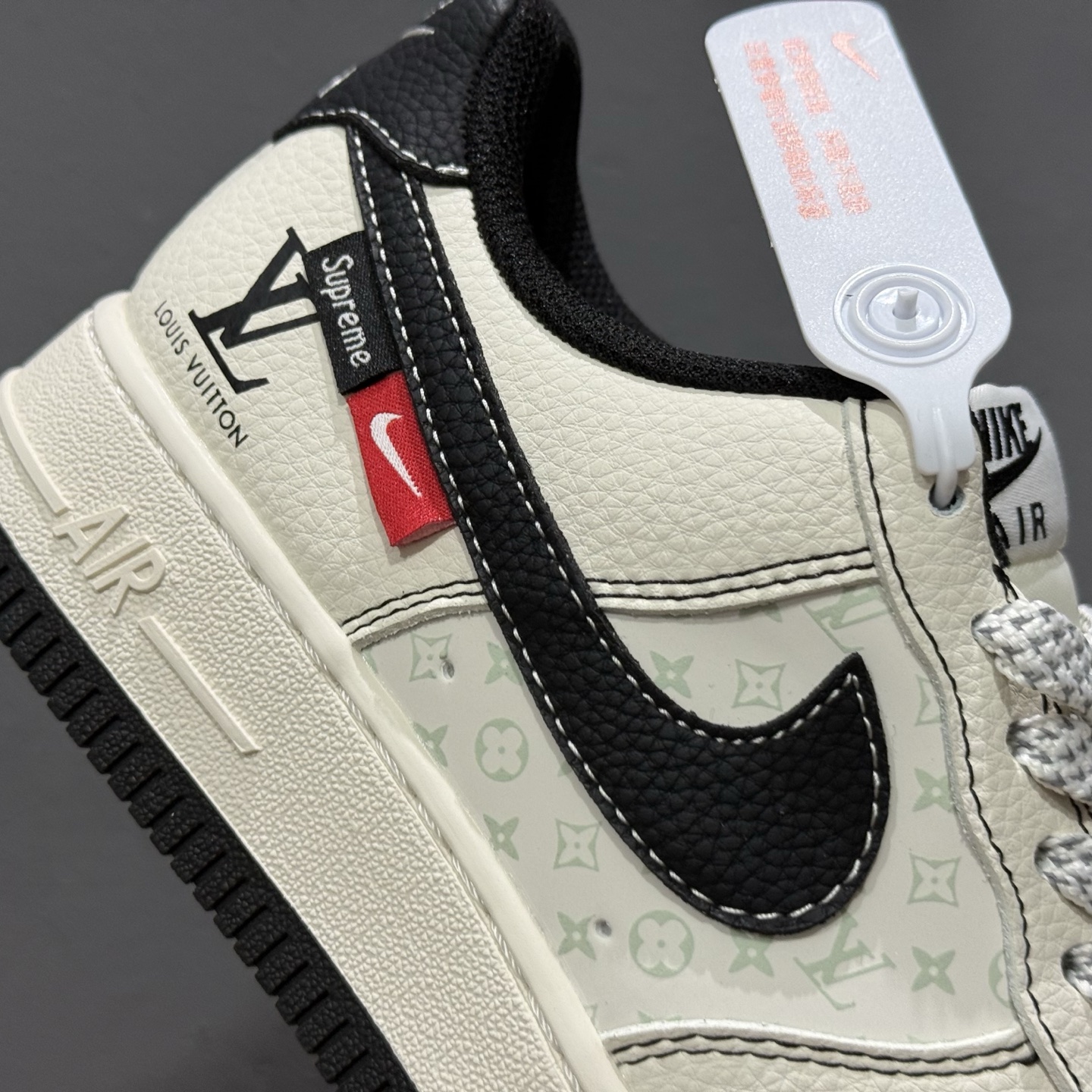 Nike Air Force 1 '07 Low “LV联名——印花米黑红”空军一号 高端定制 低帮 运动鞋 MZ9588-812