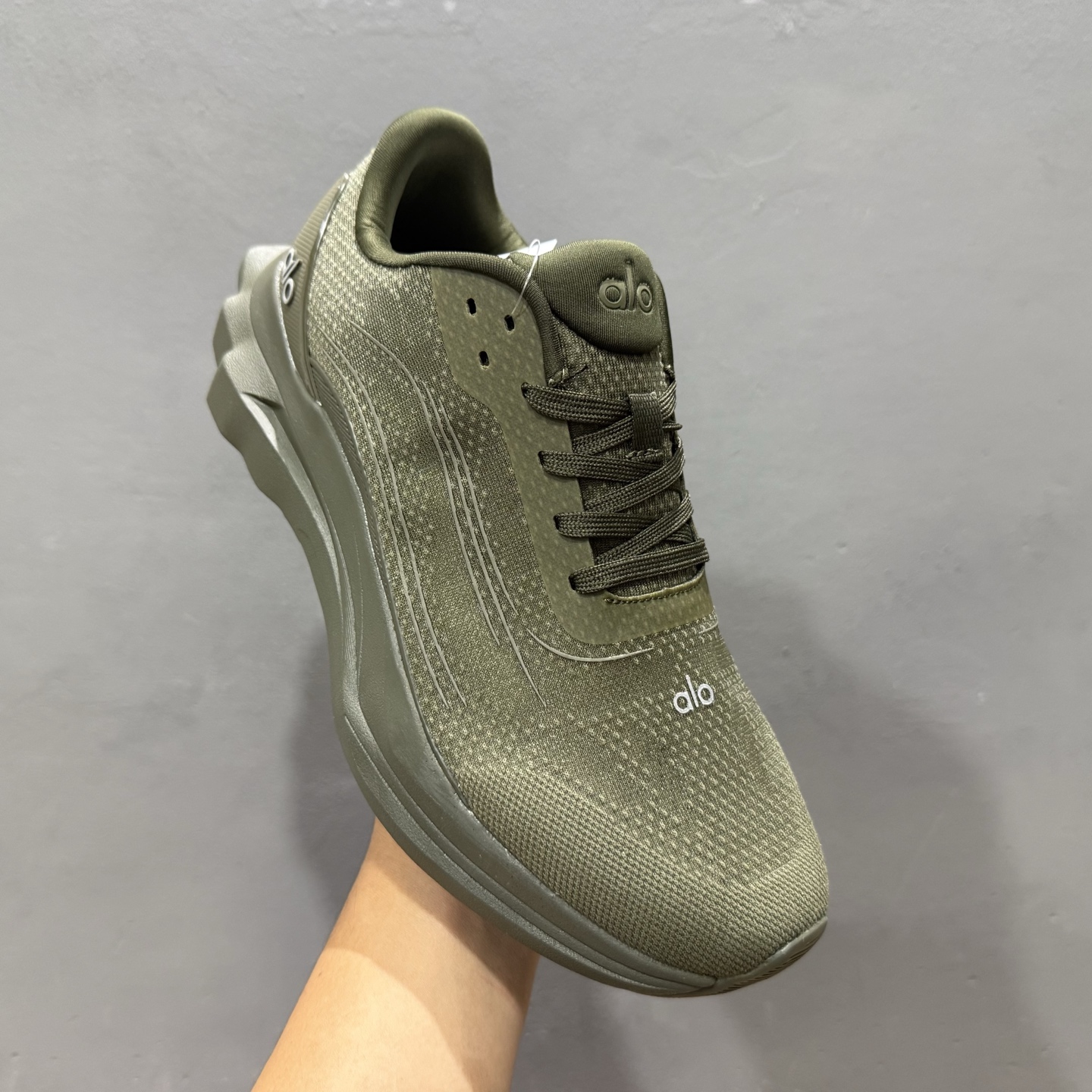 200 Alo Yoga Sunset Sneaker 徳训生活休闲鞋 A0891U