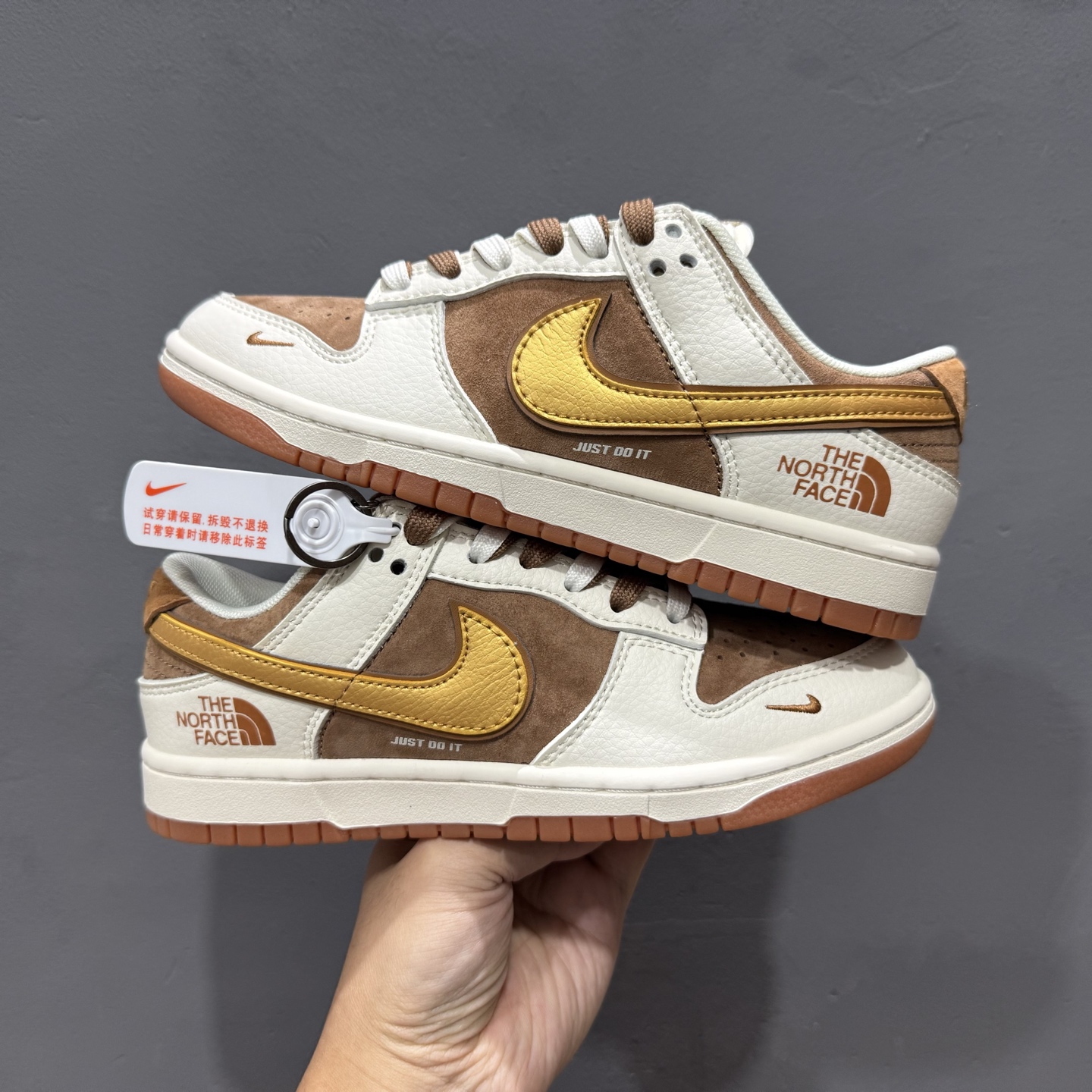 200 独家实拍Nk SB Dunk Low 北面联名 米棕黄勾 周年高端定制 低帮休闲板鞋 DM6868-020