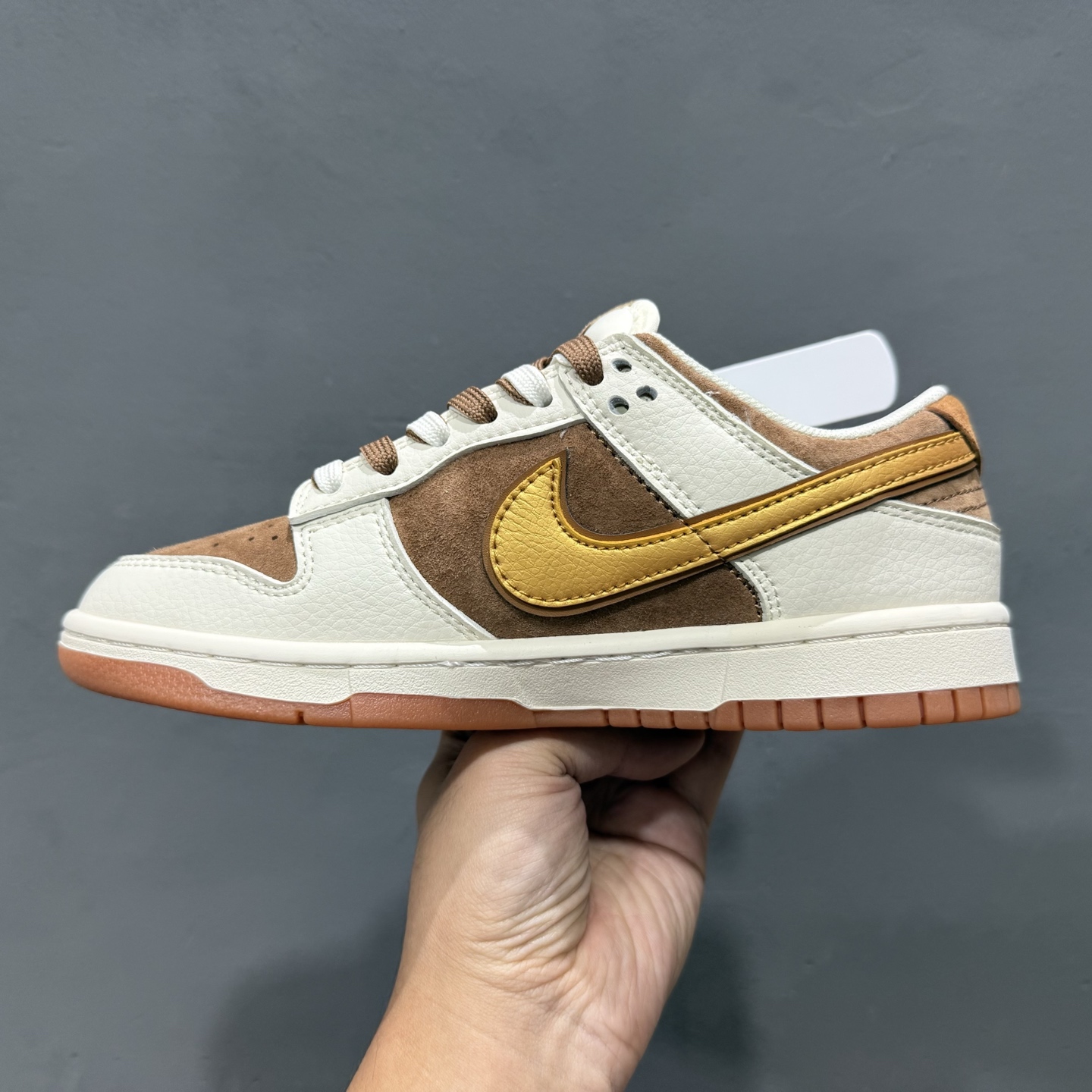 200 独家实拍Nk SB Dunk Low 北面联名 米棕黄勾 周年高端定制 低帮休闲板鞋 DM6868-020