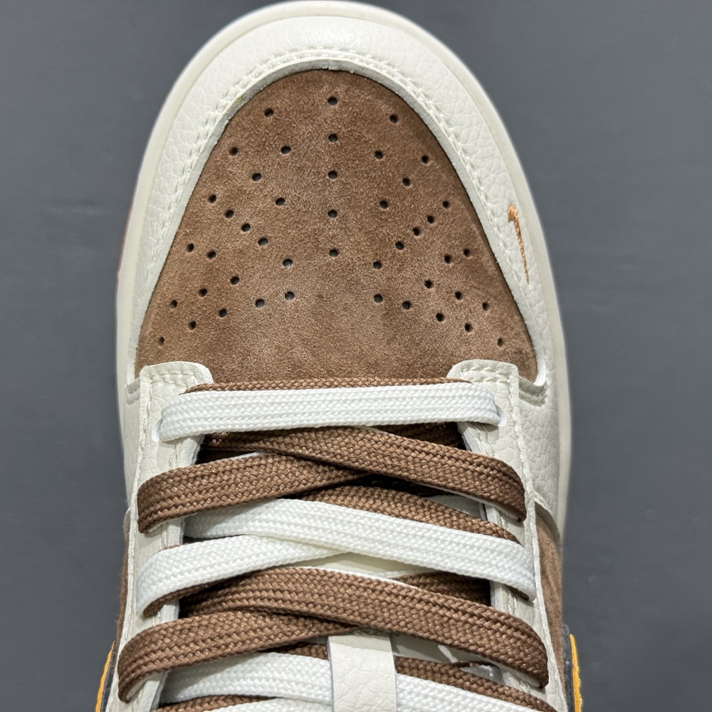 200 独家实拍Nk SB Dunk Low 北面联名 米棕黄勾 周年高端定制 低帮休闲板鞋 DM6868-020