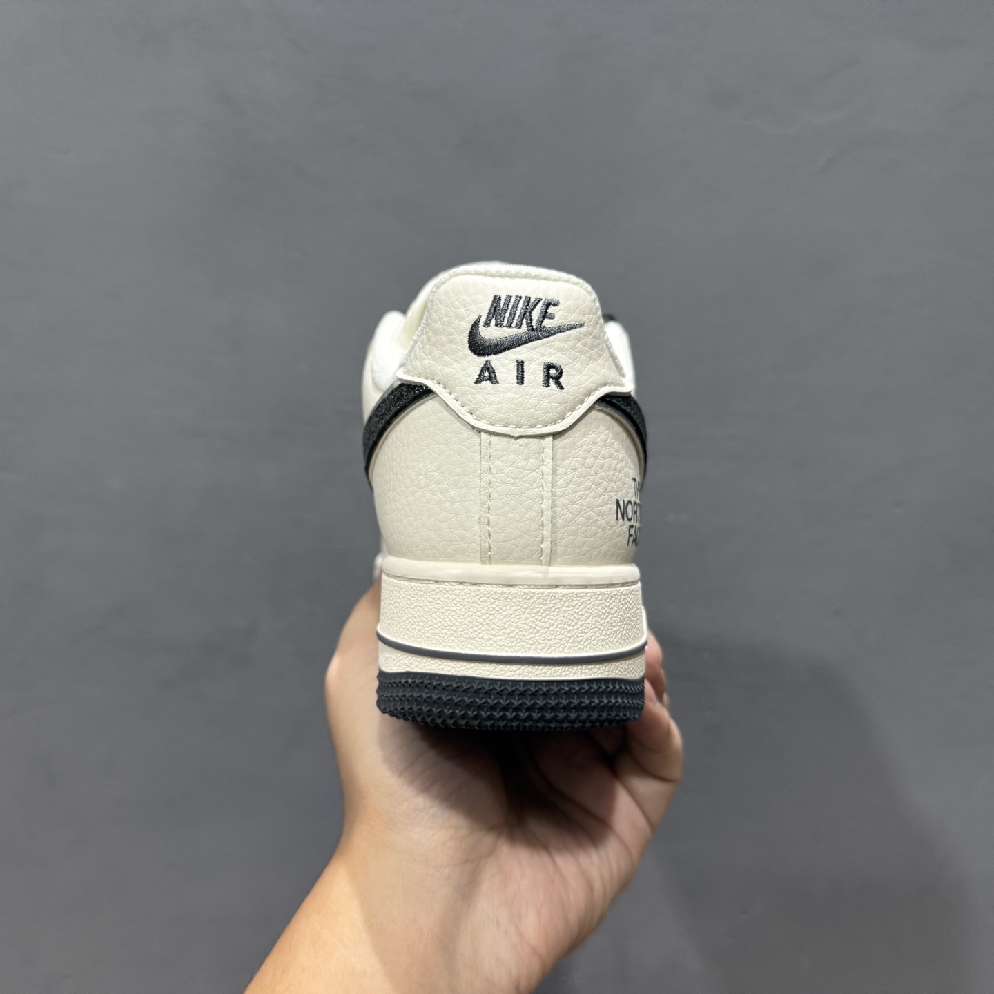 200 独家实拍NIKE AIR FORCE 1‘07 LV8 北面联名 QY6818-527-Chinese UA Cheap High Quatity Brand Clothes Bags handbags Sneakers wholesale wholesaler seller from China Factory suppliers Fashion Clothing Shoes best Quality Beautiful Price 200 独家实拍NIKE AIR FORCE 1‘07 LV8 北面联名 QY6818-527