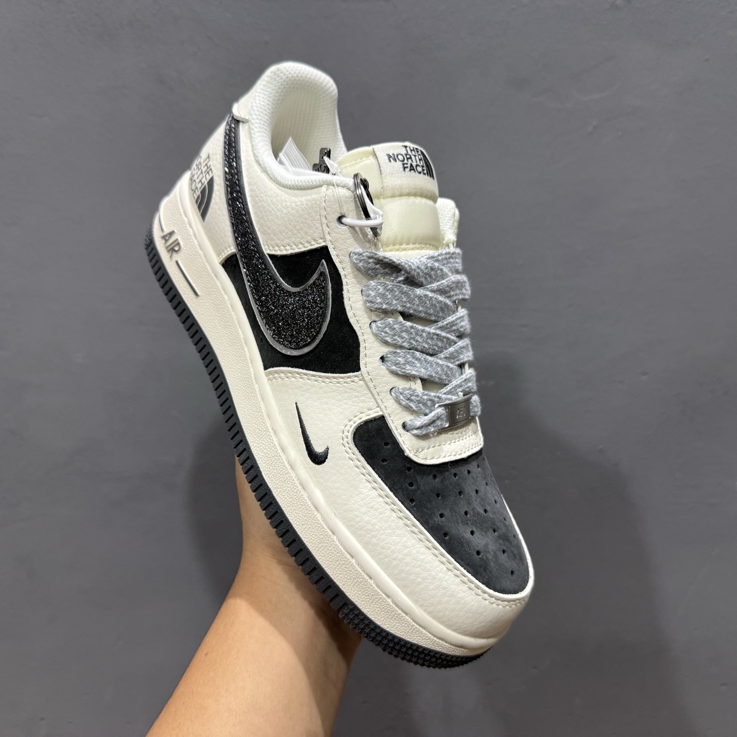 200 独家实拍NIKE AIR FORCE 1‘07 LV8 北面联名 QY6818-527-Chinese UA Cheap High Quatity Brand Clothes Bags handbags Sneakers wholesale wholesaler seller from China Factory suppliers Fashion Clothing Shoes best Quality Beautiful Price 200 独家实拍NIKE AIR FORCE 1‘07 LV8 北面联名 QY6818-527