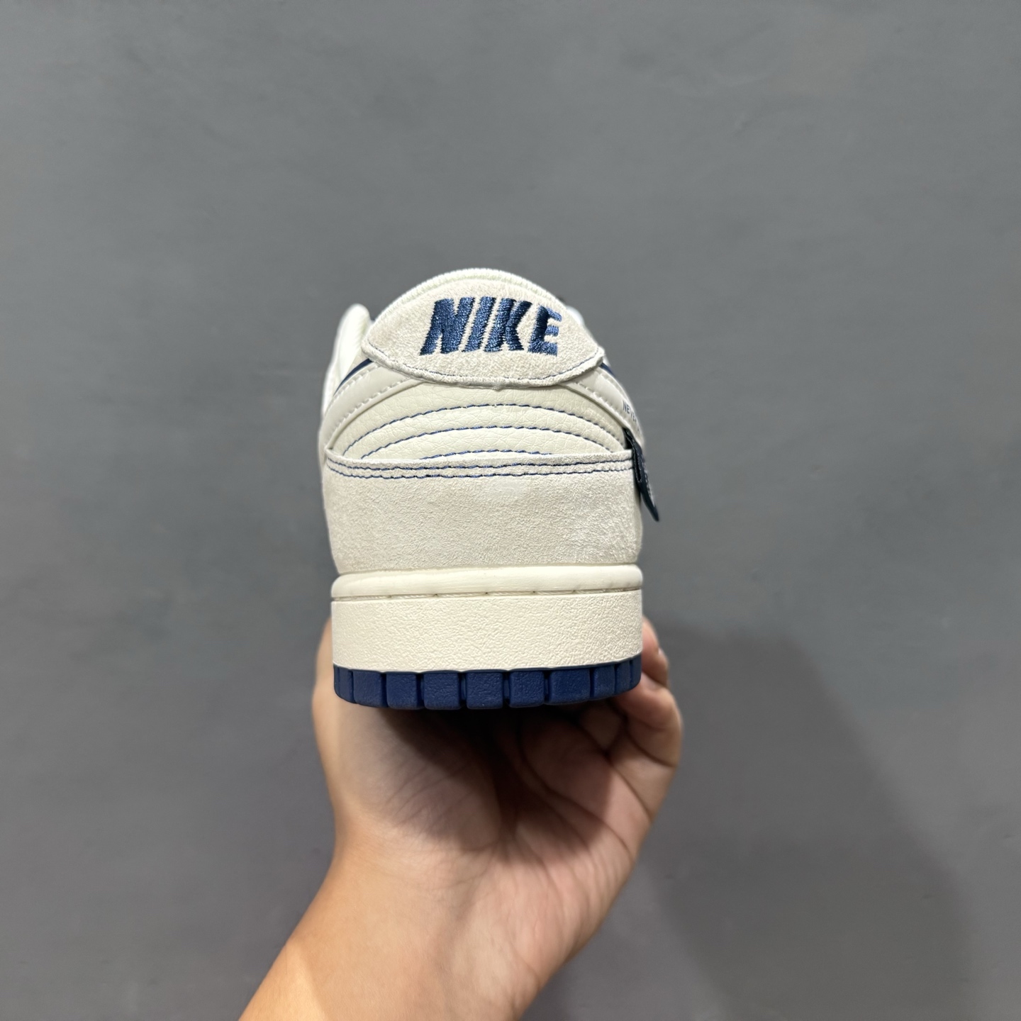 200 独家实拍Nk SB Dunk Low 北面联名 猪八白蓝勾 周年高端定制 低帮休闲板鞋 DM6868-023