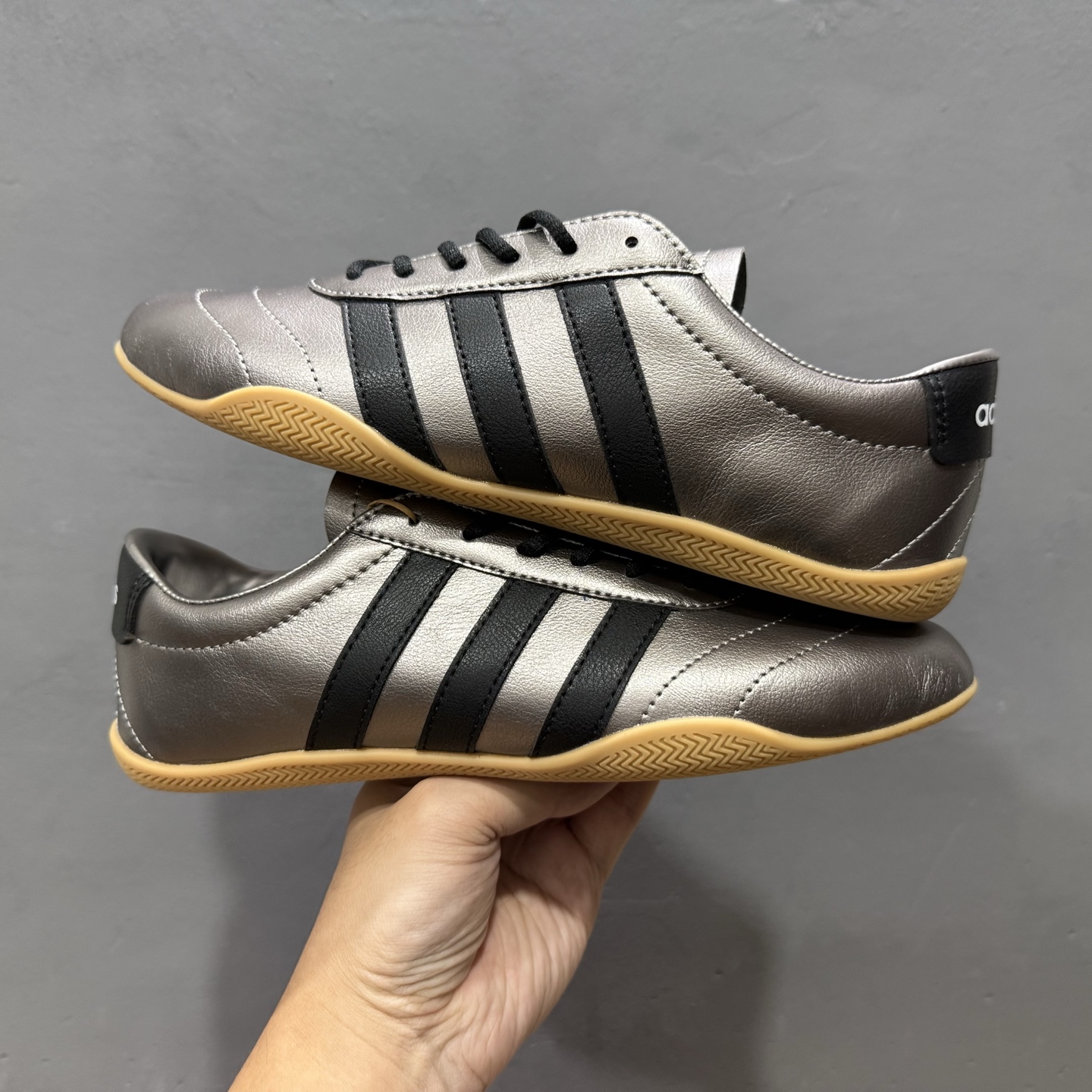 ￥140 Adidas Grand Court JQ9681 阿迪舒适百搭时尚简约低帮网球鞋