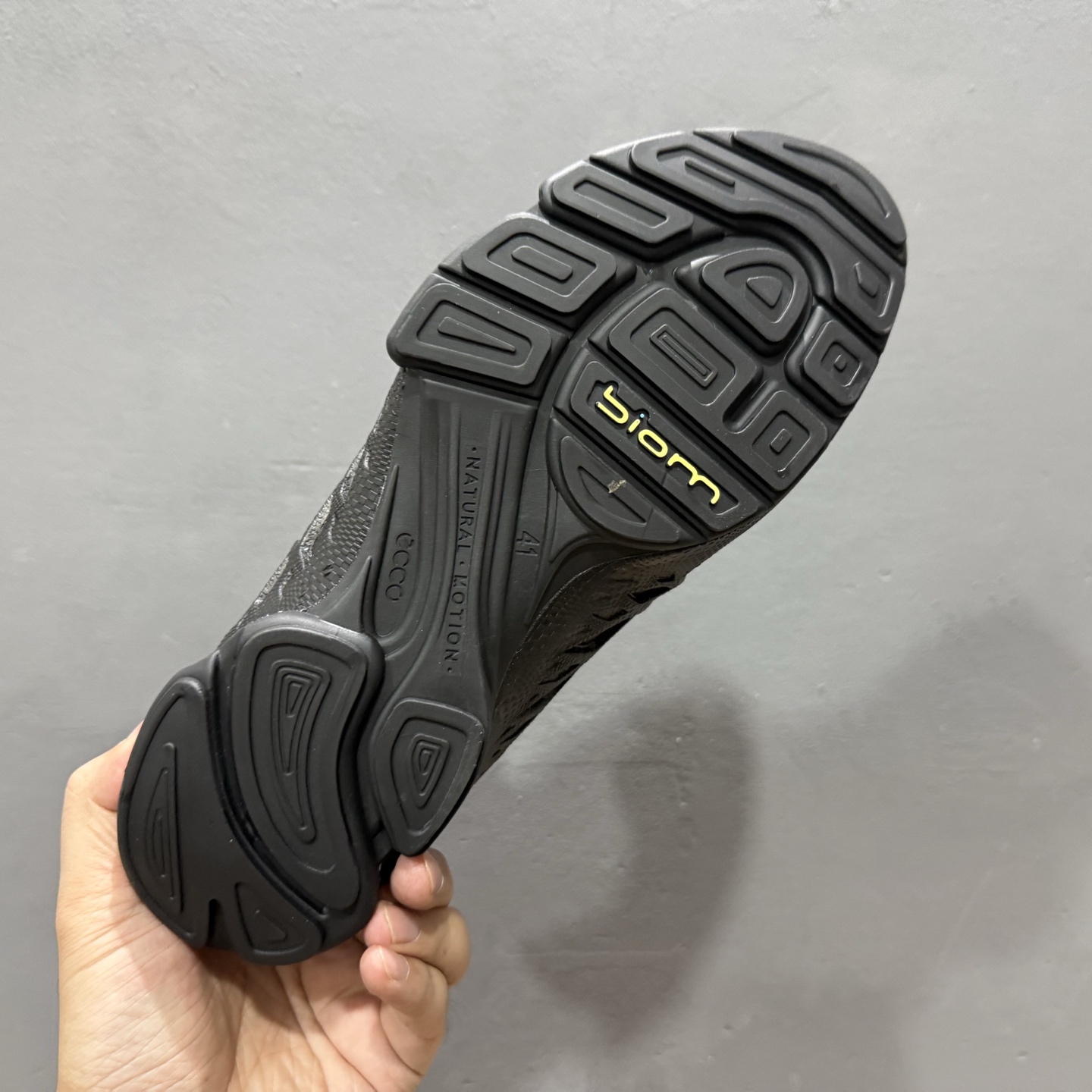 280 ECCO爱步男士运动鞋 真皮免系带百搭健身鞋