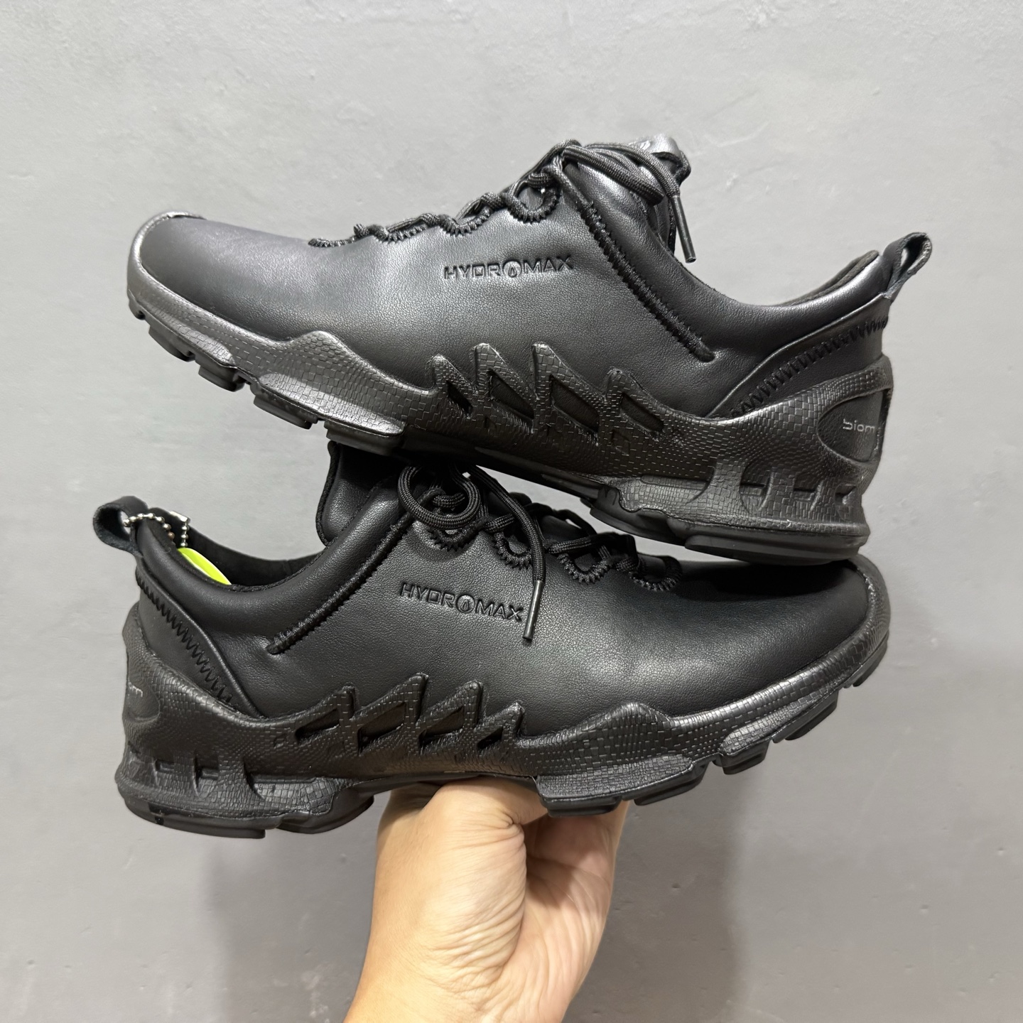 280 ECCO爱步男士运动鞋 真皮免系带百搭健身鞋