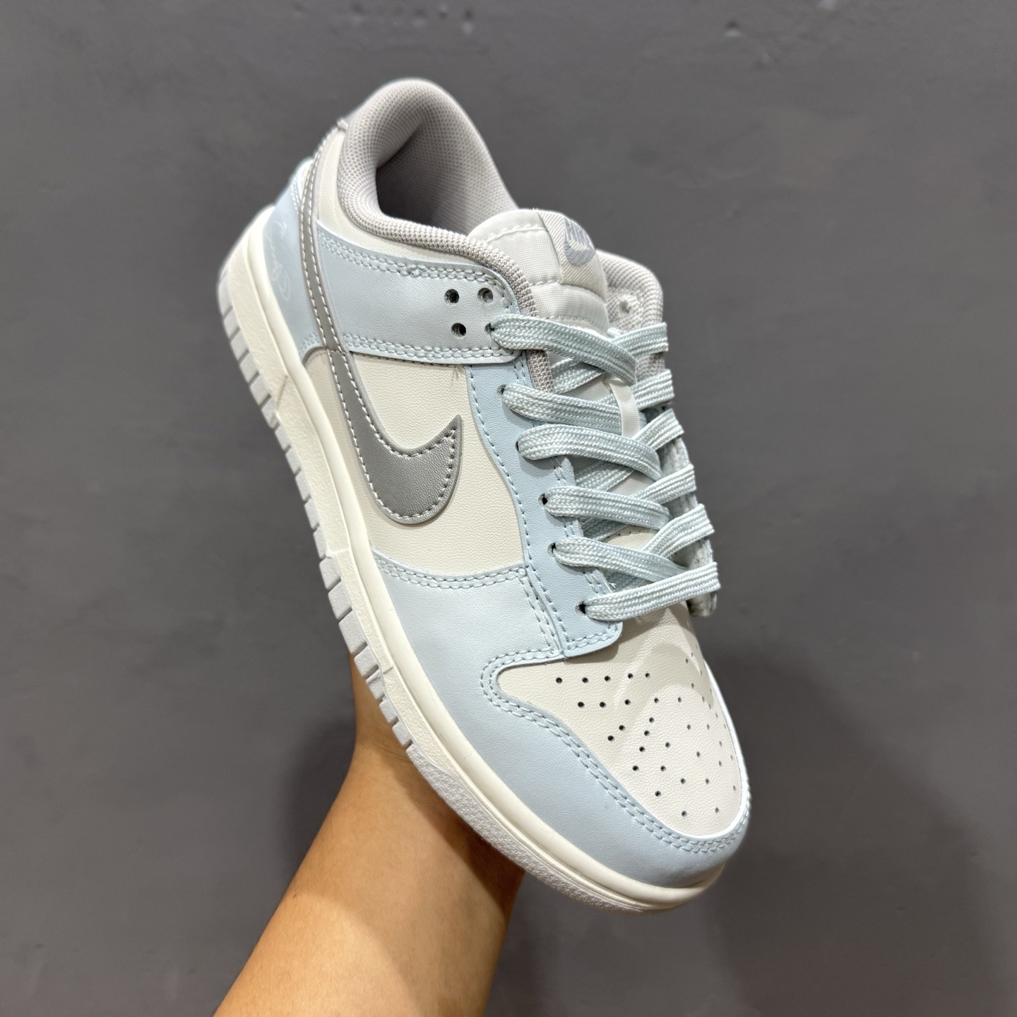 Nike Dunk Low 所念星河 此款以冰川蓝为基调 BS0508-036