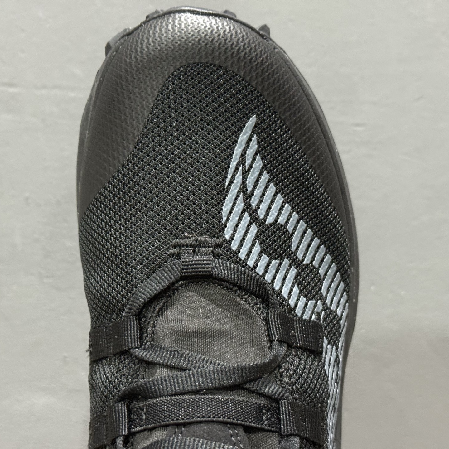 200 SAUCONY索康尼 ENDORPHIN RIFT系列 低帮缓震跑步鞋 S10856-31