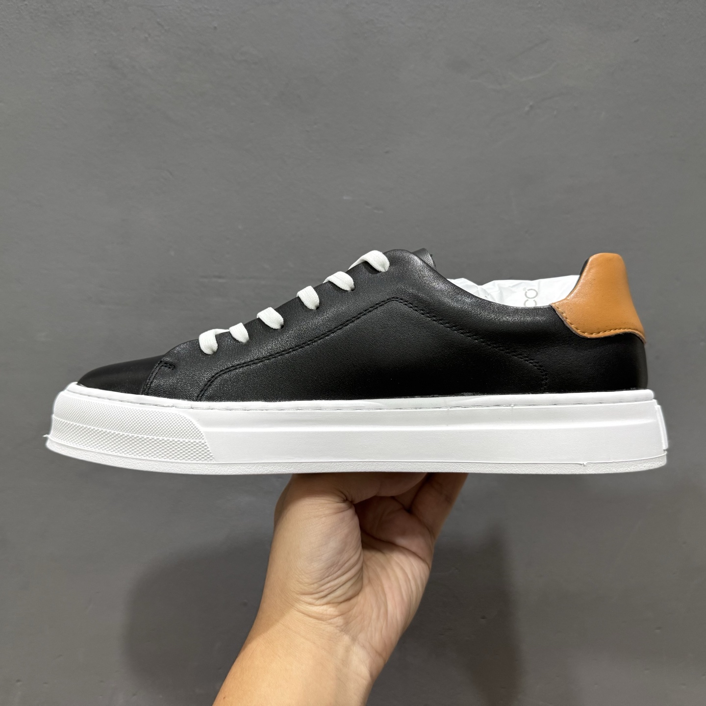 300 ECCO爱步小白鞋男 四季可穿复古增高板鞋 街头球鞋