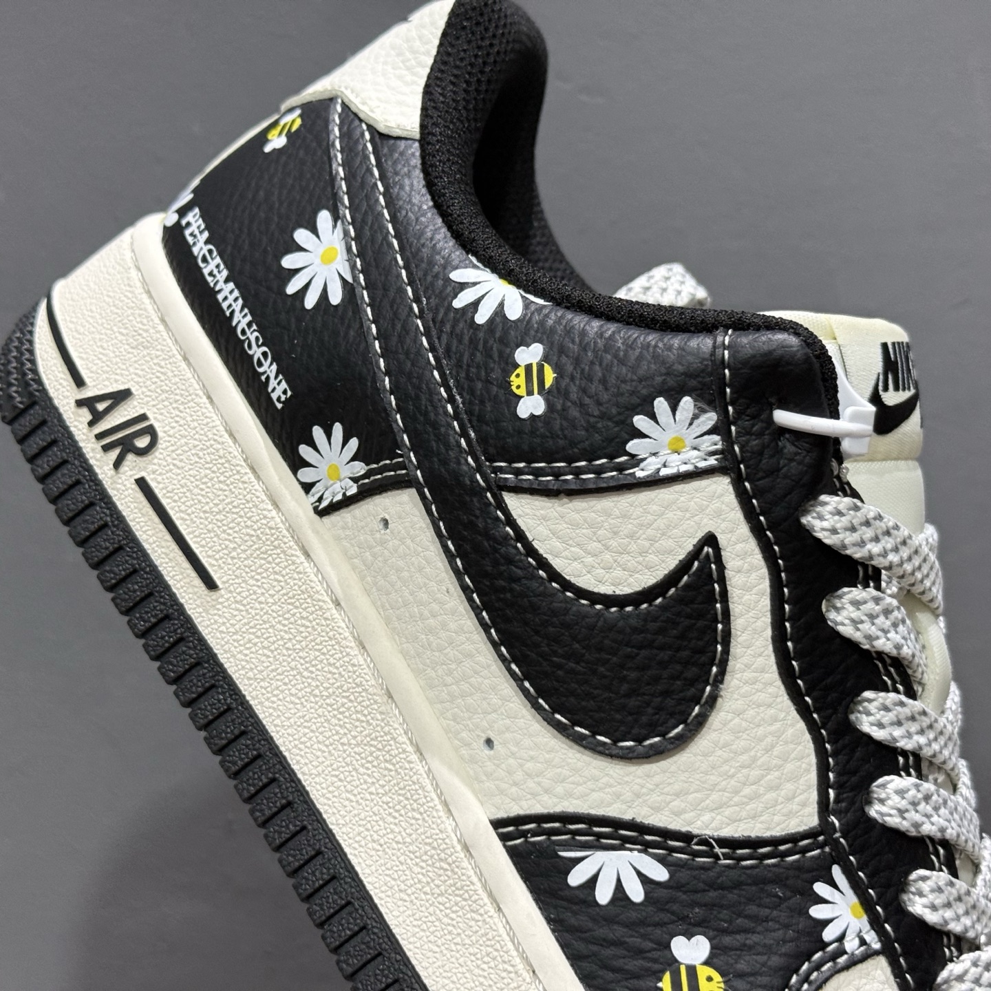 NIke Air Force 1 '07 Low “权志龙——黑白熊猫印花”空军一号 低帮 运动鞋 休闲鞋 JP8028-004