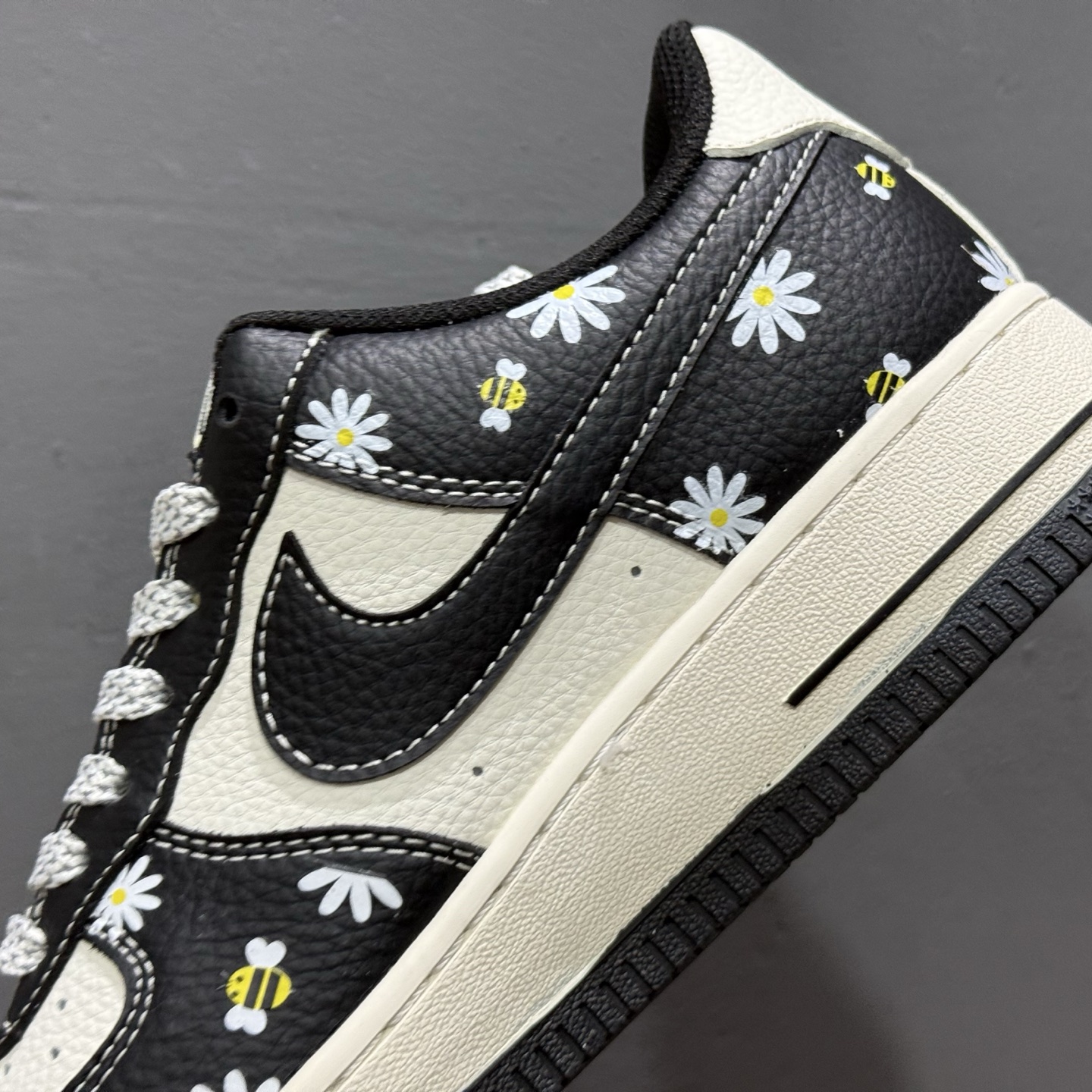 NIke Air Force 1 '07 Low “权志龙——黑白熊猫印花”空军一号 低帮 运动鞋 休闲鞋 JP8028-004
