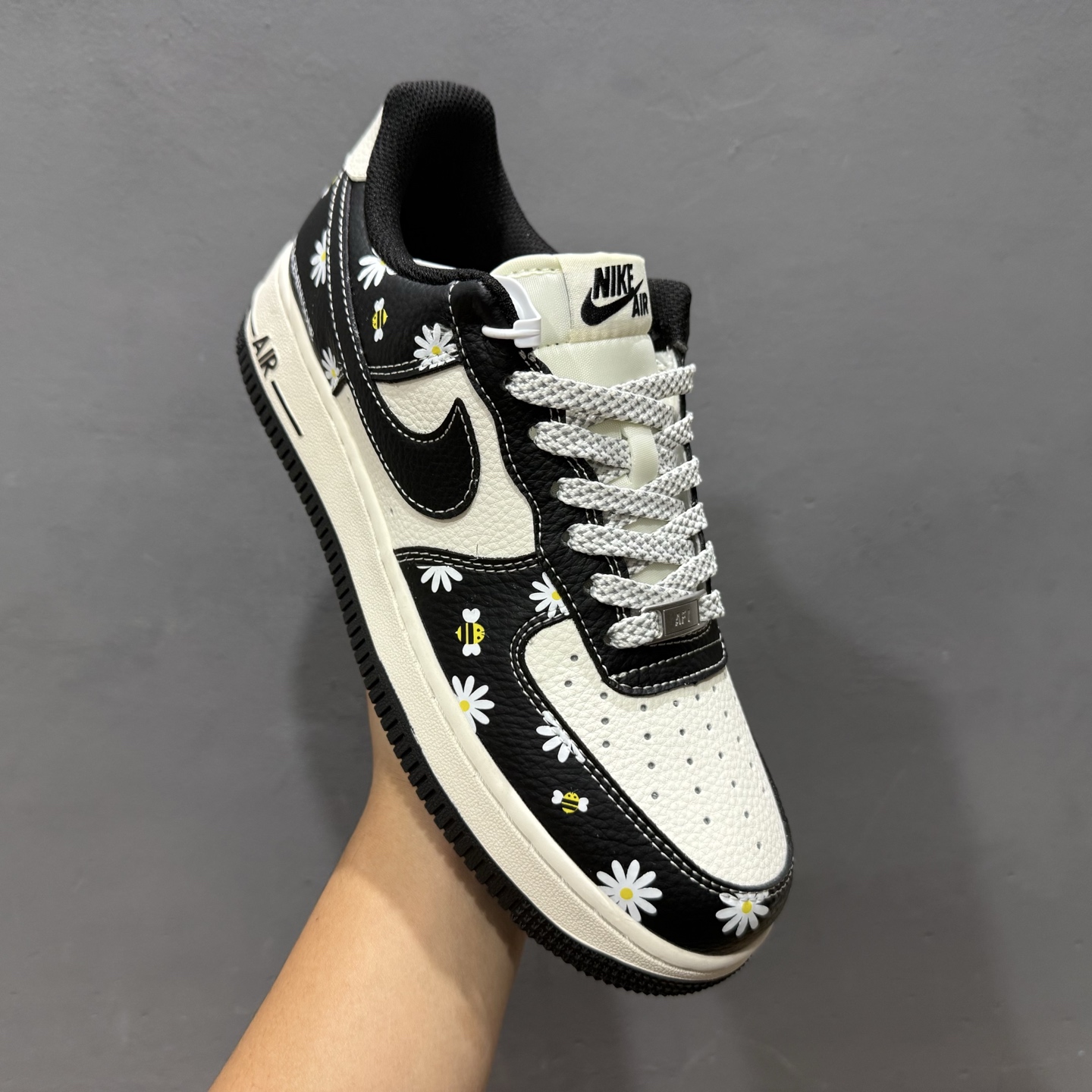 NIke Air Force 1 '07 Low “权志龙——黑白熊猫印花”空军一号 低帮 运动鞋 休闲鞋 JP8028-004