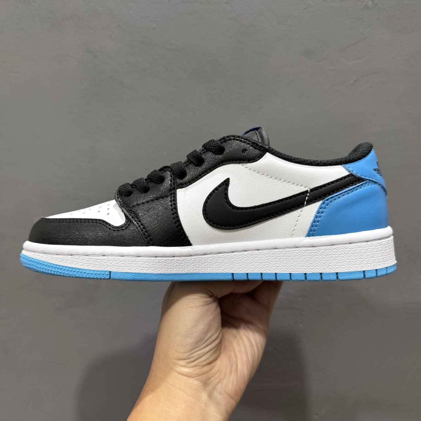 Air Jordan 1 Low ”Obsidian” AJ1乔1黑白蓝低帮文化篮球鞋 CZ0790-104