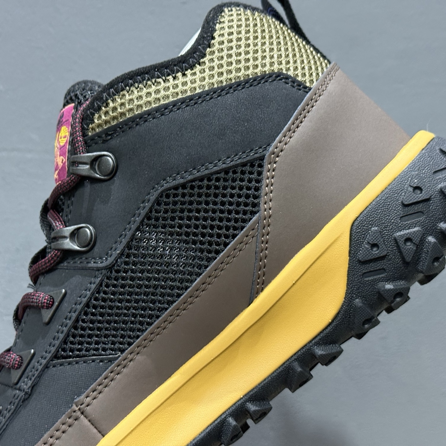 210 Timberland添柏岚/天伯伦 户外中帮休闲马丁靴-Chinese UA Cheap High Quatity Brand Clothes Bags handbags Sneakers wholesale wholesaler seller from China Factory suppliers Fashion Clothing Shoes best Quality Beautiful Price 210 Timberland添柏岚/天伯伦 户外中帮休闲马丁靴