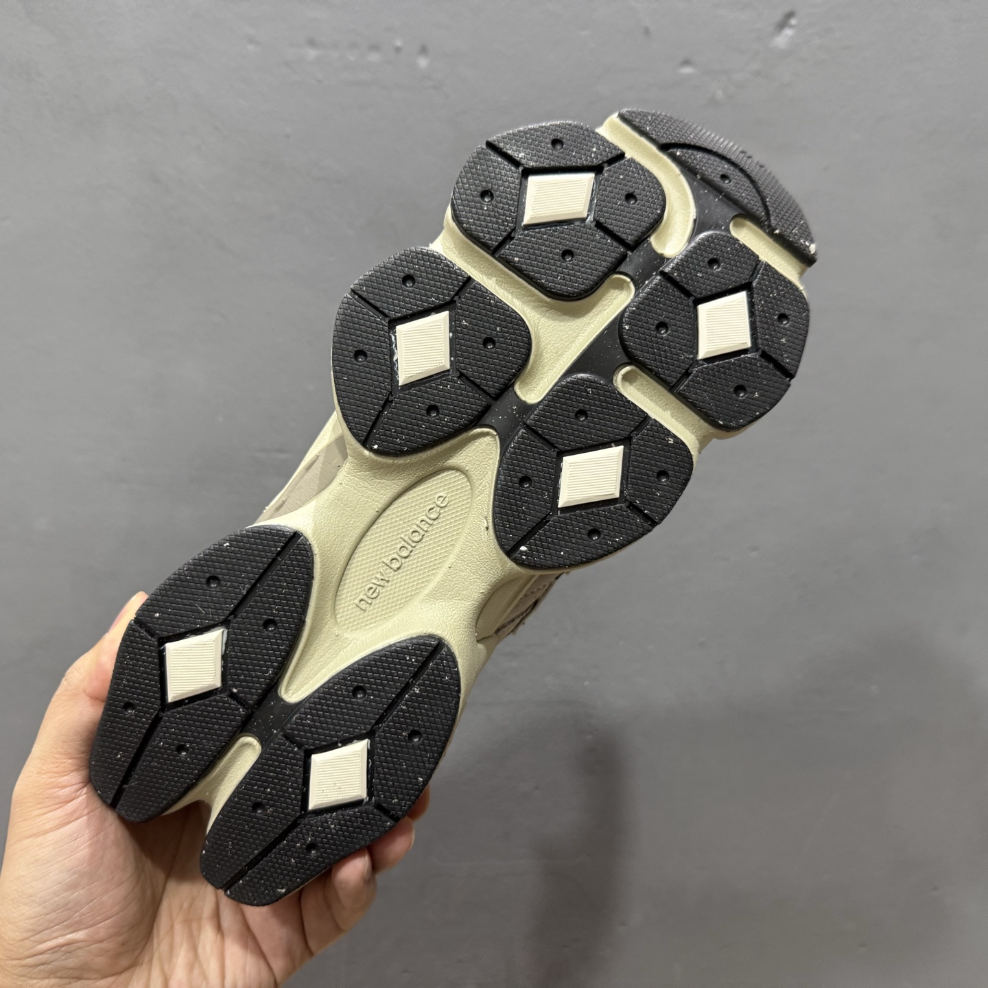 ￥240 New Balance NB9060 联名款 复古休闲运动慢跑鞋 U9060ORD