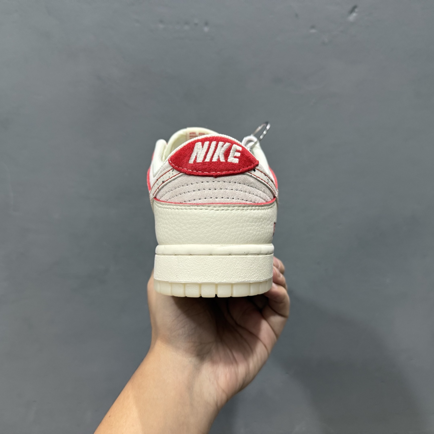 独家实拍Nk SB Dunk Low Sup联名 猪八白勾 周年高端定制 低帮休闲板鞋 DM6868-033