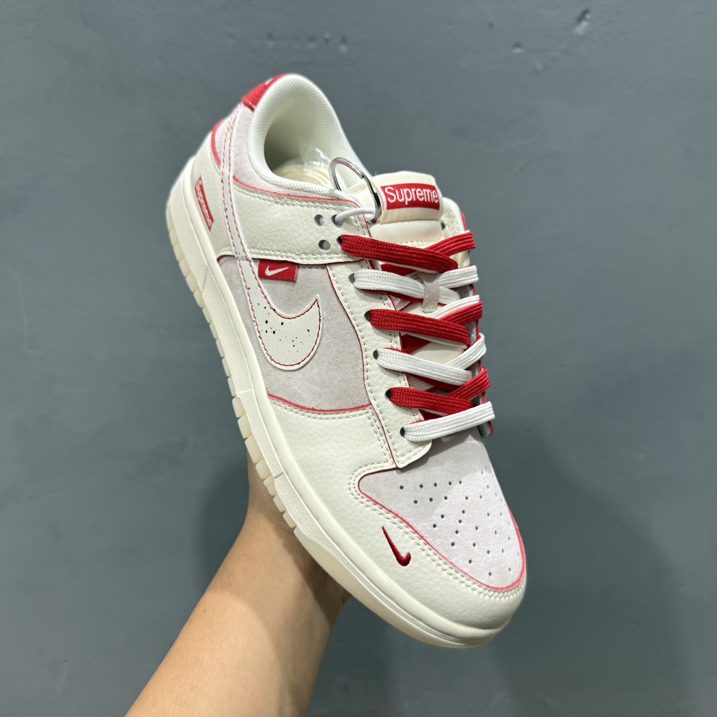 独家实拍Nk SB Dunk Low Sup联名 猪八白勾 周年高端定制 低帮休闲板鞋 DM6868-033