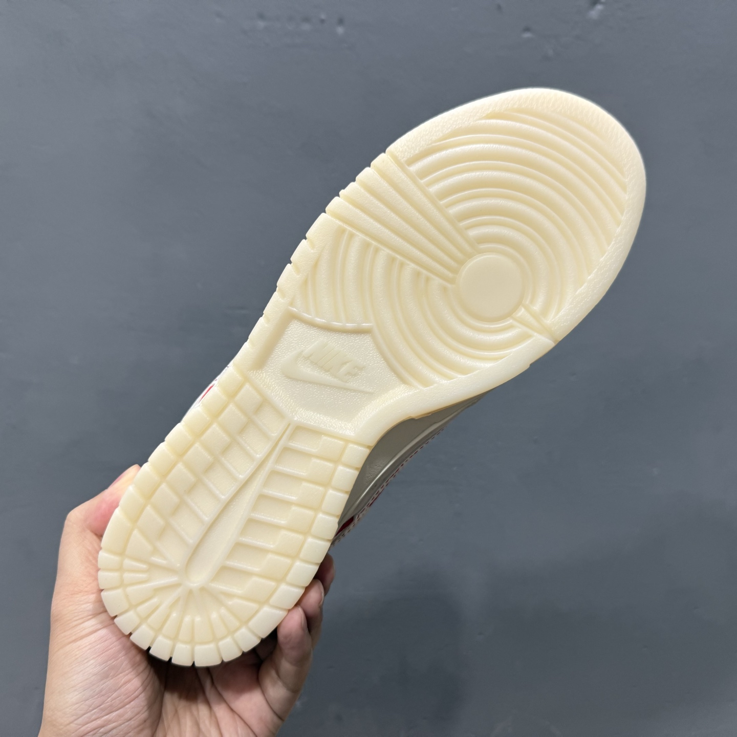 独家实拍Nk SB Dunk Low Sup联名 猪八白勾 周年高端定制 低帮休闲板鞋 DM6868-033