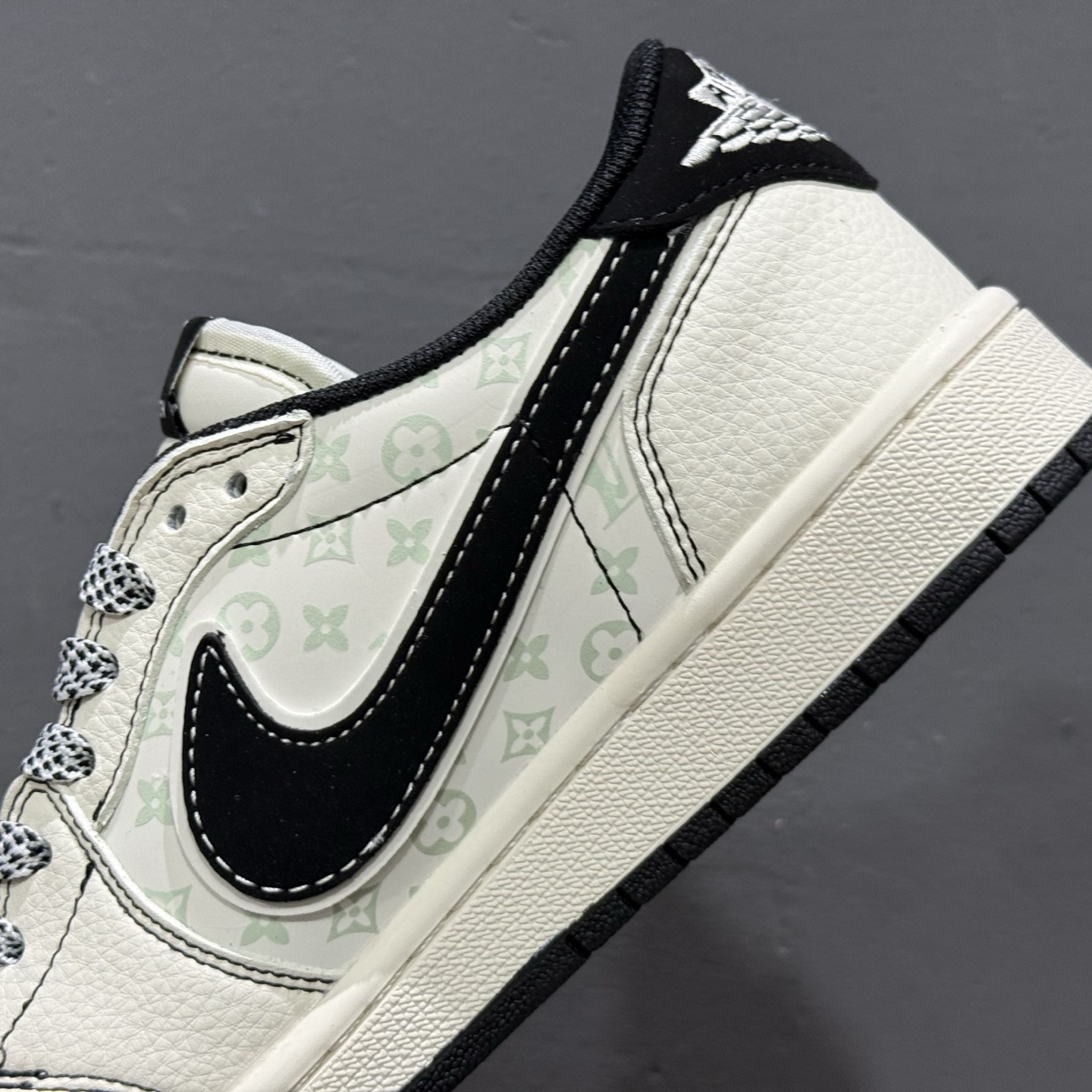 NIke Air Force 1 '07 Low “LV联名——黑勾NIKE红标”空军一号 低帮 运动鞋 休闲鞋 CX5050-Y30